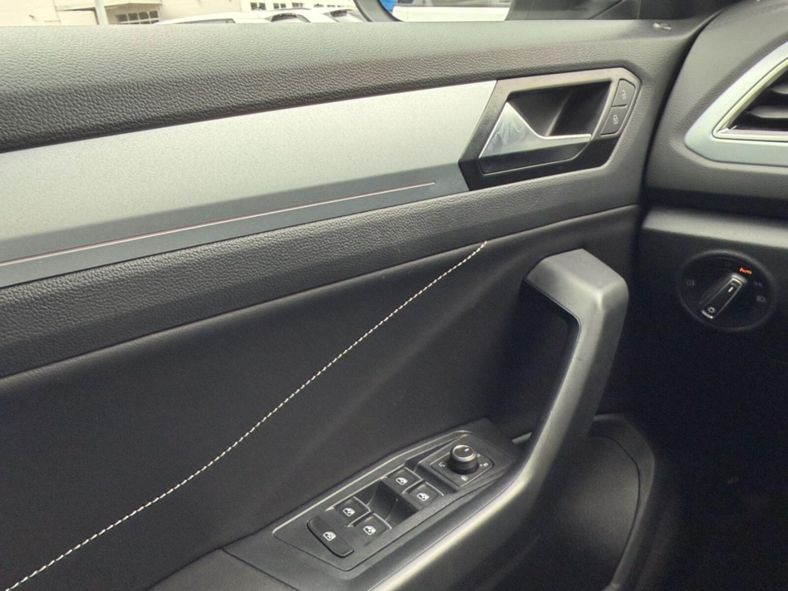 Volkswagen T-Roc – Bild 14