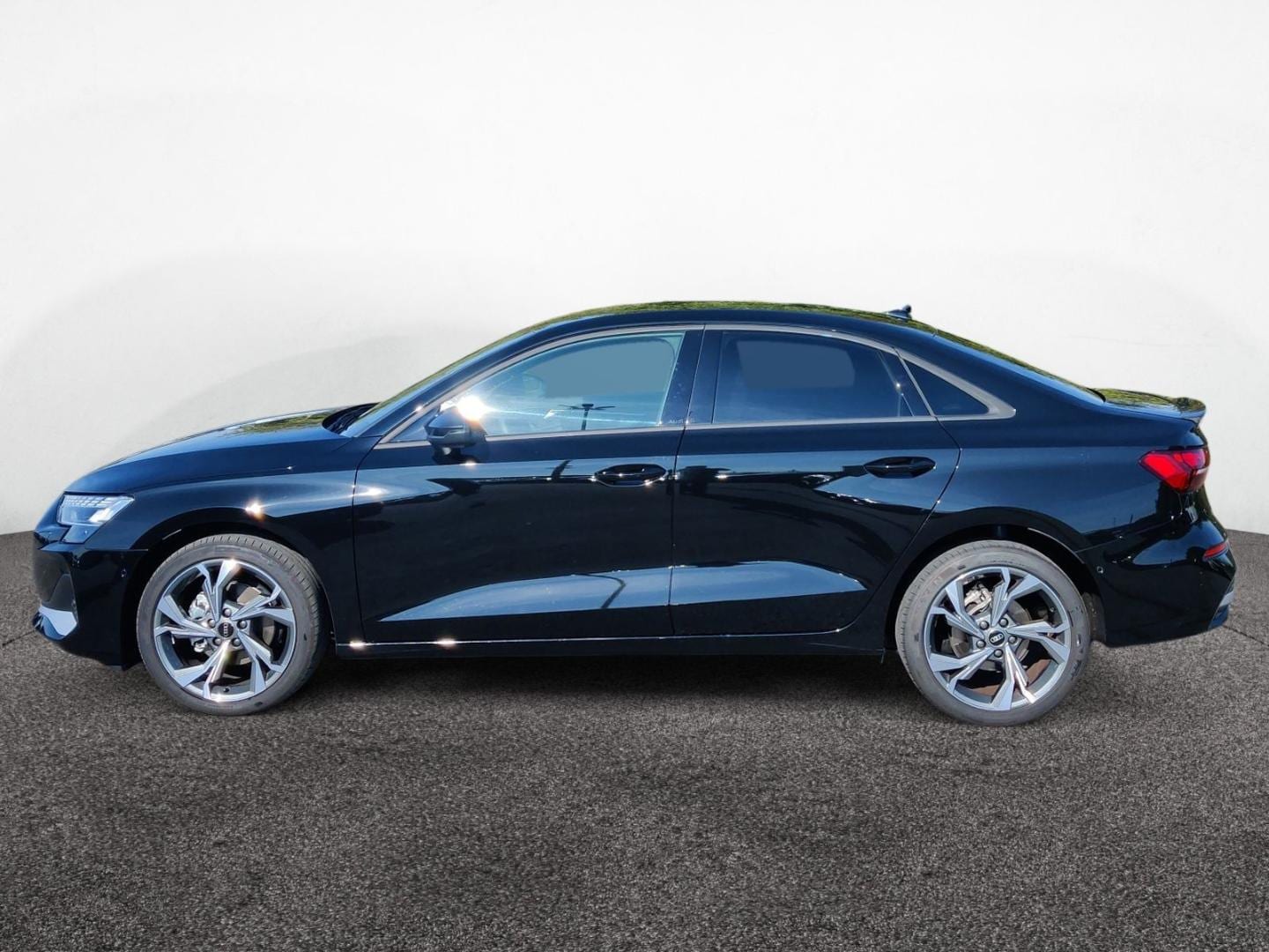 Bild über Audi A3 Limousine TFSI 85 kW S tronic - für weitere Informationen kontaktieren Sie den Audi Partner
