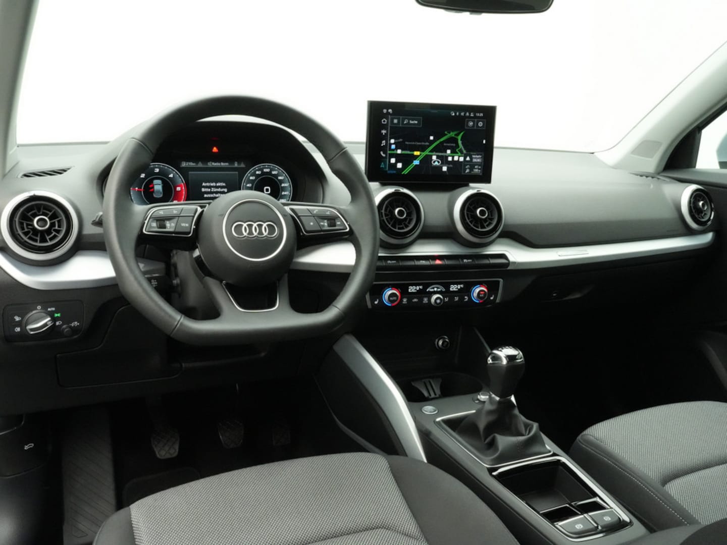 Bild über Audi Q2 advanced 30 TDI Schaltgetriebe - für weitere Informationen kontaktieren Sie den Audi Partner