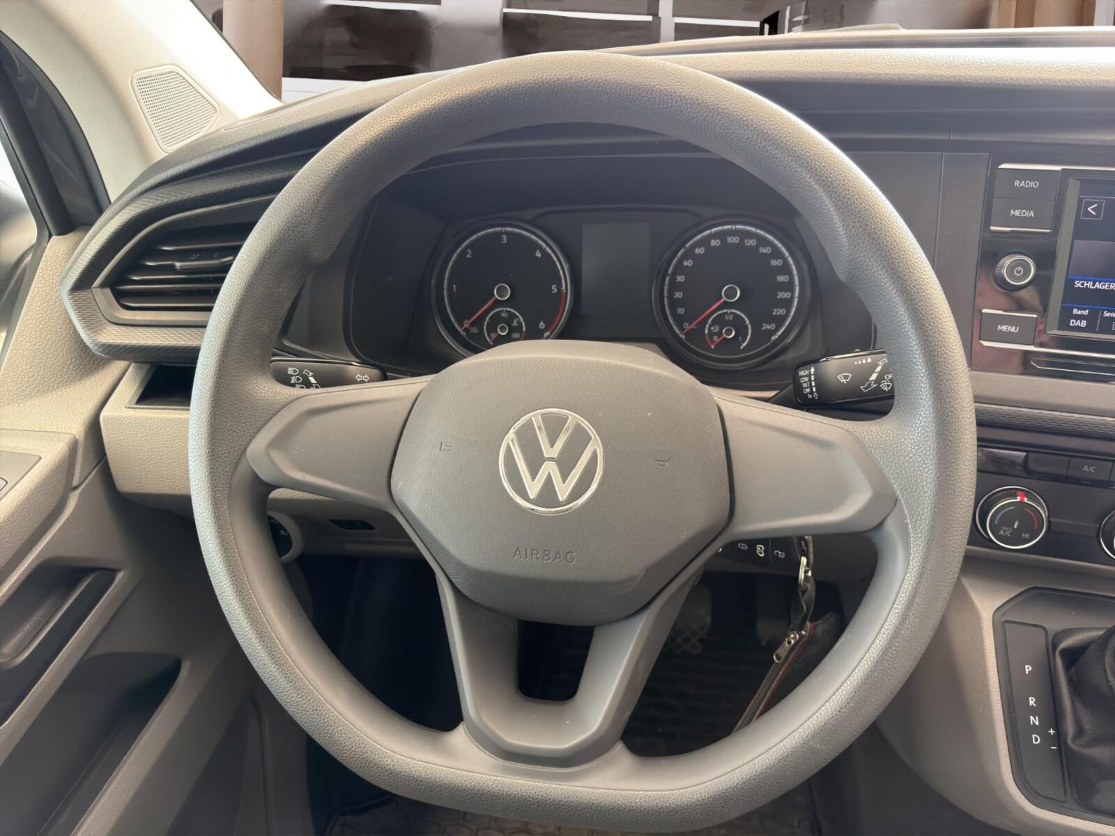 Volkswagen T6.1 Transporter Kasten kurzer Radstand – Bild 16