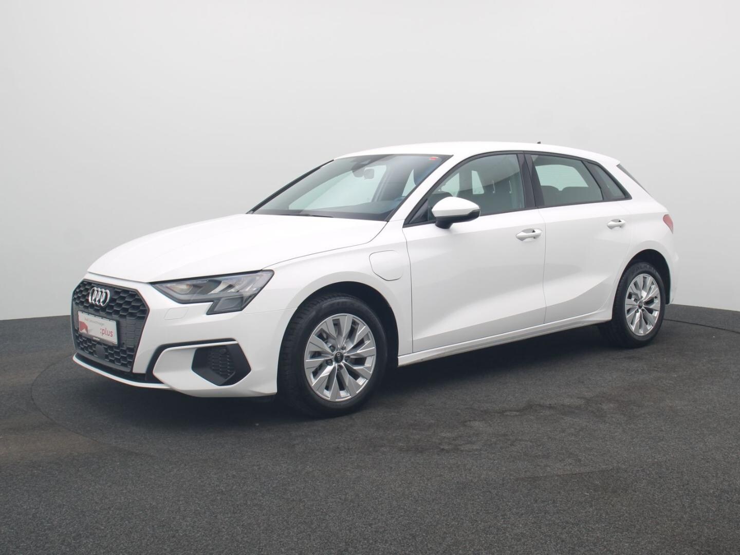 Bild über Audi A3 Sportback TFSI e 40 TFSI e S tronic - für weitere Informationen kontaktieren Sie den Audi Partner