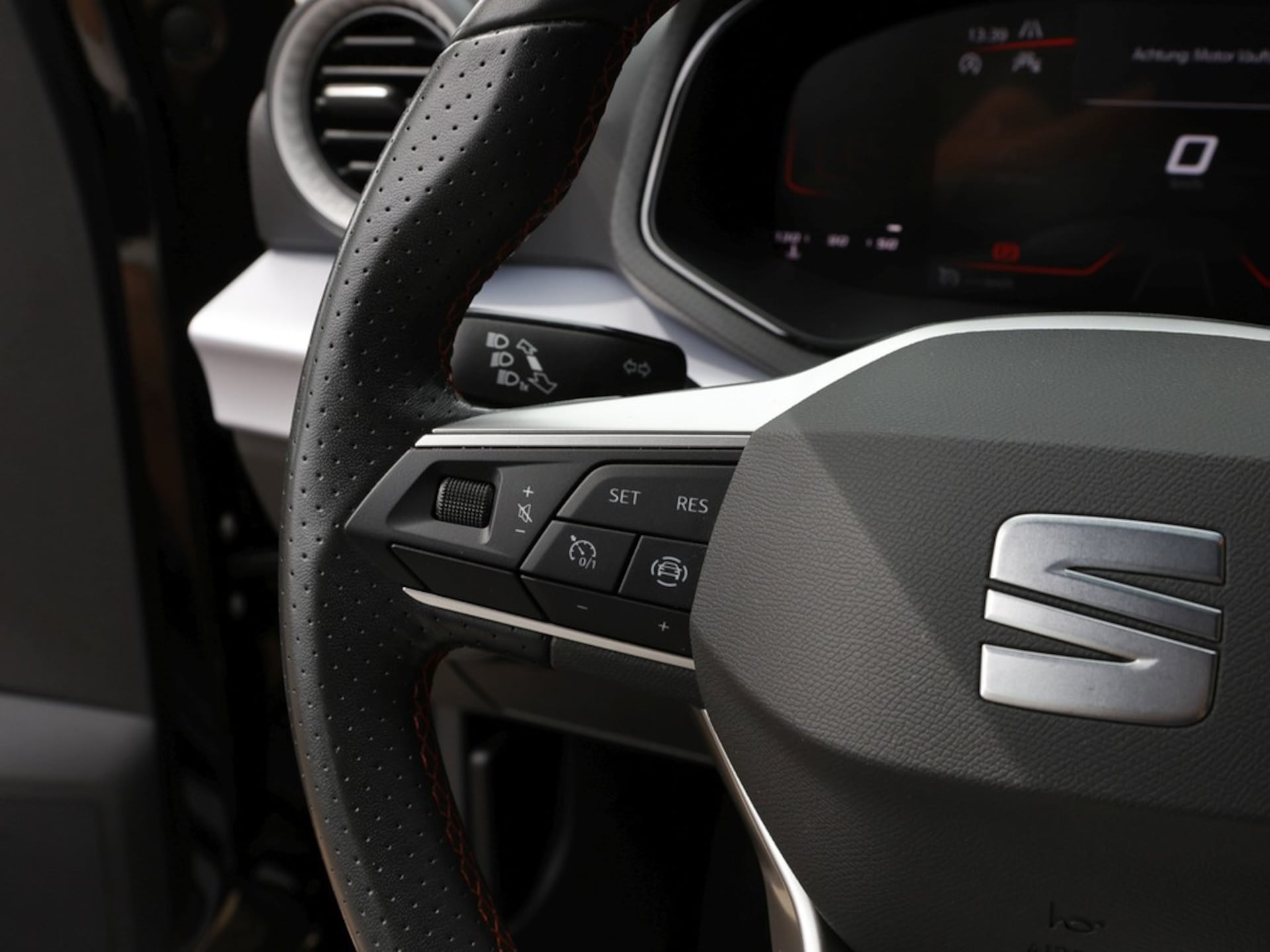 SEAT Arona FR