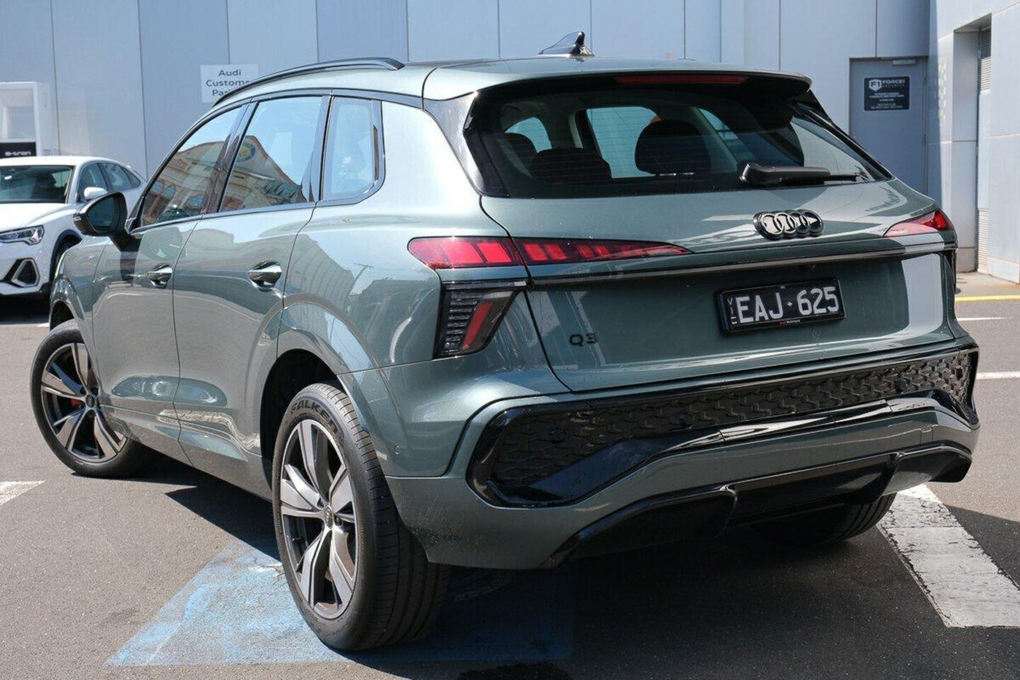 Image about Audi Q3 SUV TFSI 110 kW launch edition