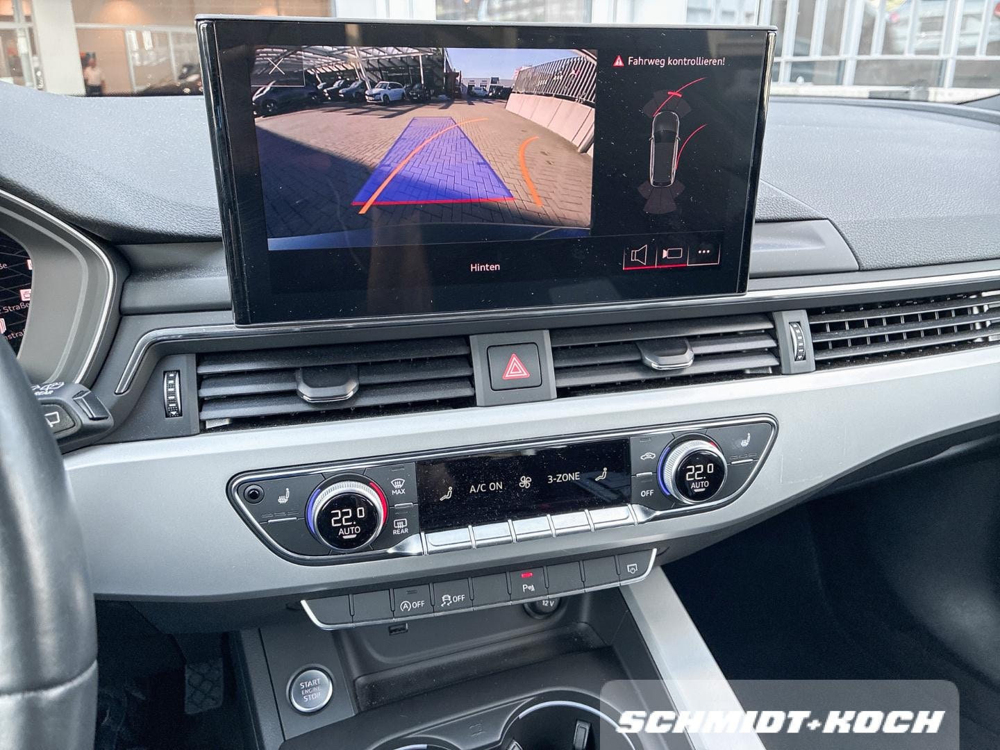 Bild über Audi A4 Avant S line 35 TFSI S tronic - für weitere Informationen kontaktieren Sie den Audi Partner