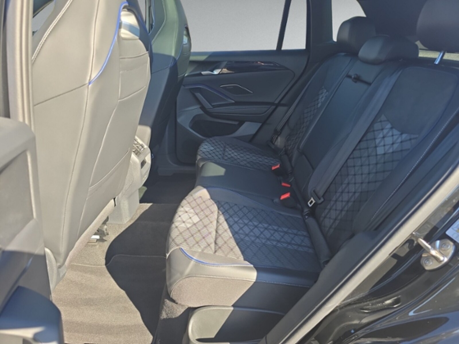 Volkswagen Tiguan – Bild 10