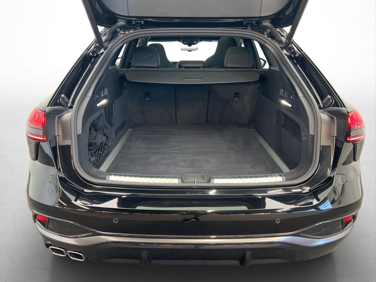 Bild über Audi A6 Avant TDI quattro 220 kW S tronic - für weitere Informationen kontaktieren Sie den Audi Partner