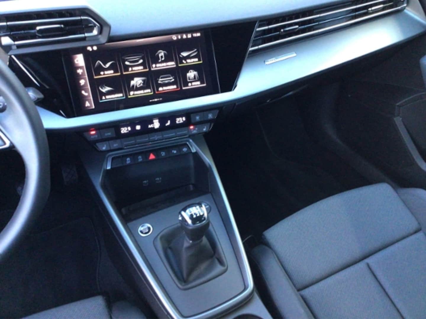 Bild über Audi A3 Sportback 30 TDI Schaltgetriebe - für weitere Informationen kontaktieren Sie den Audi Partner