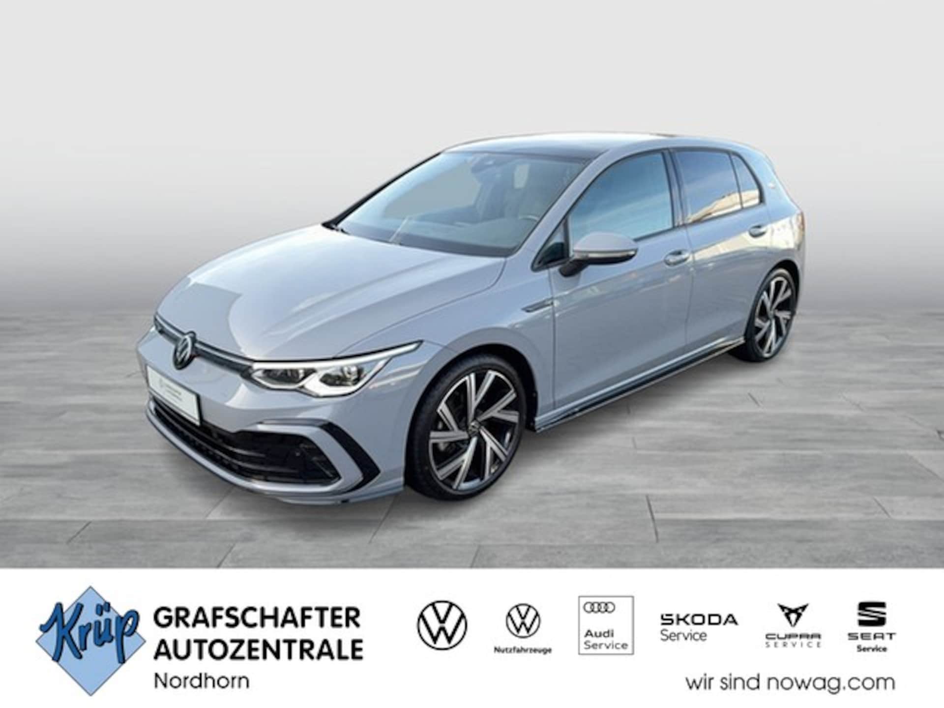 Volkswagen Golf — Volkswagen Golf Golf VIII 1,5eTSI R-Line +Matrix+Pano+Navi+ACC