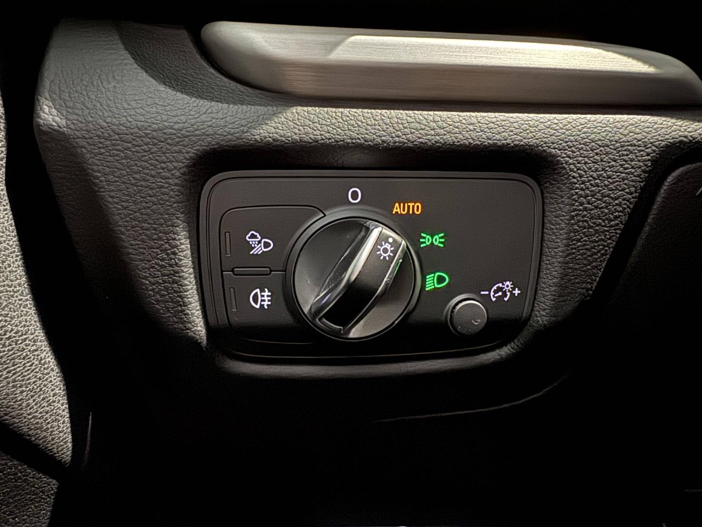 Image about Audi S3 Sportback S3 Sportback 2.0 TFSI quattro 228 kW (310 ch) S tronic