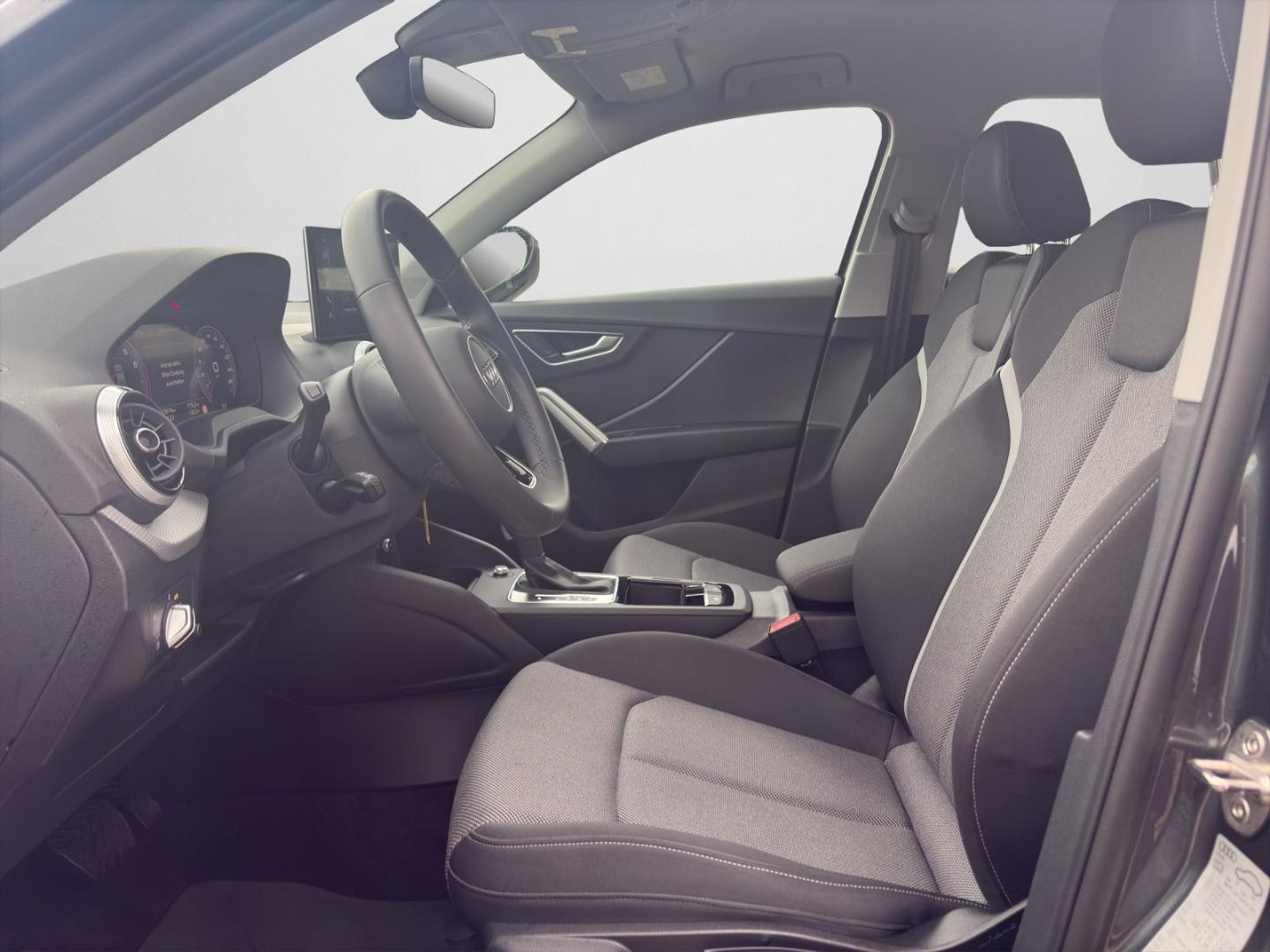 Bild über Audi Q2 S line 35 TFSI S tronic - für weitere Informationen kontaktieren Sie den Audi Partner