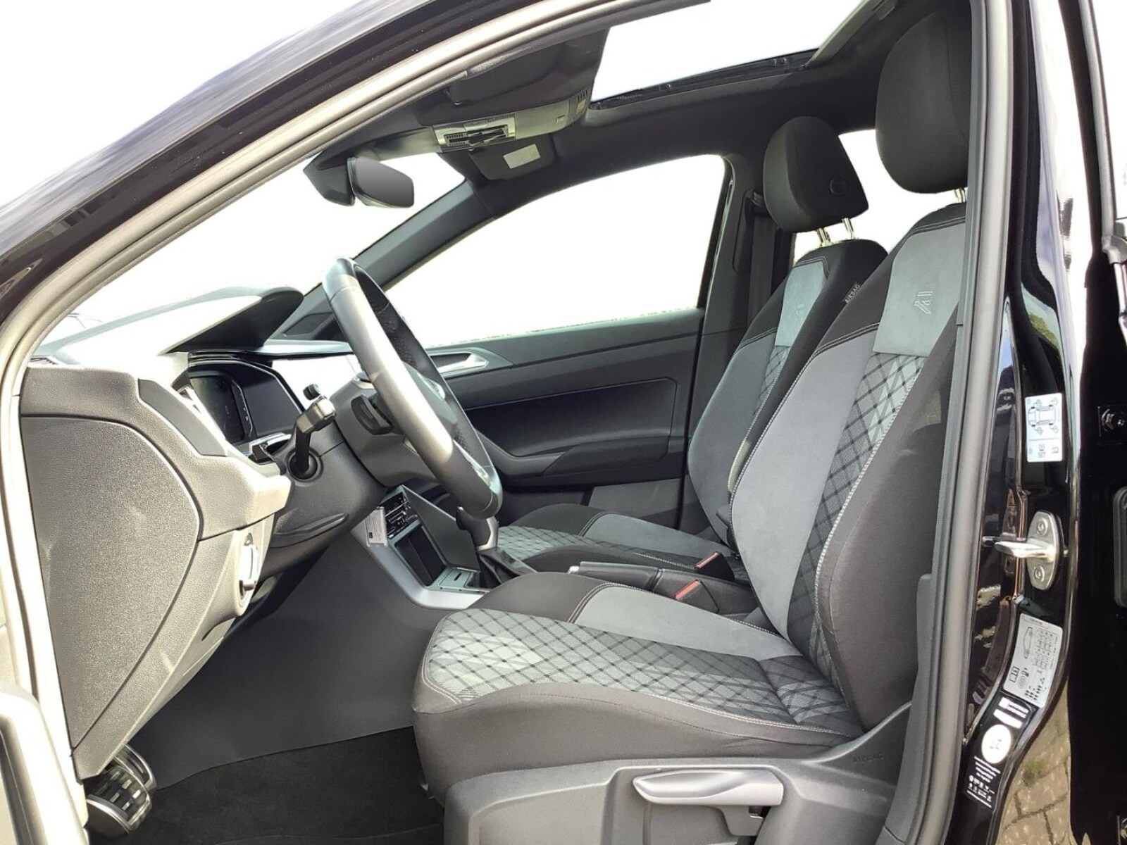 Volkswagen Polo – Bild 8