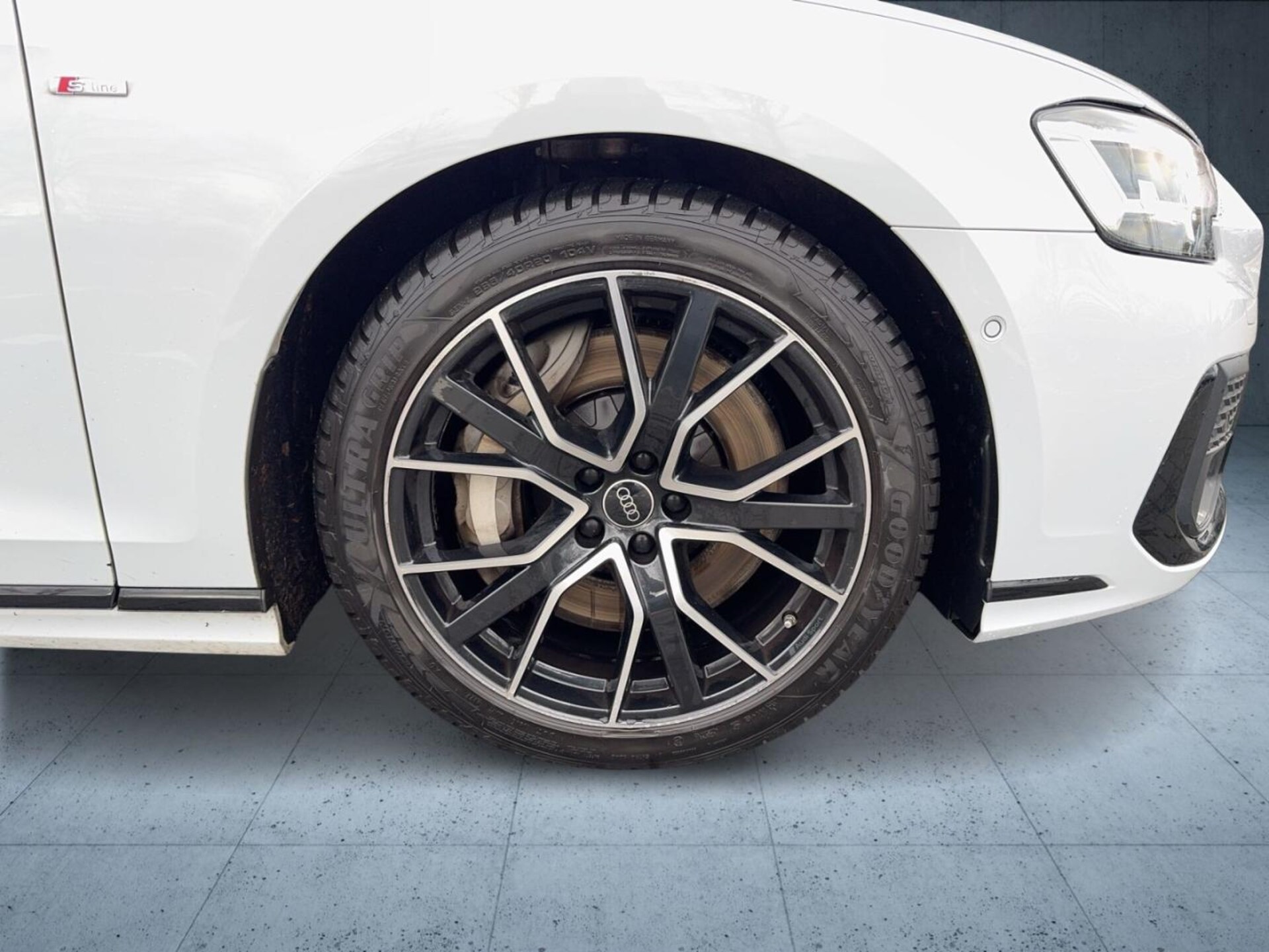 Audi A8 TFSI e