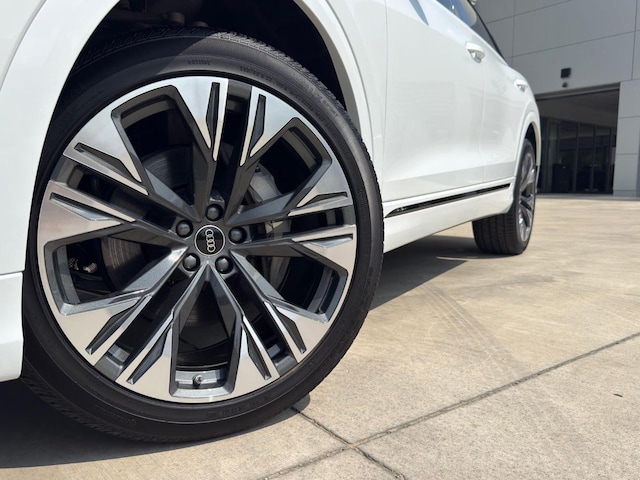2026 Audi Q8