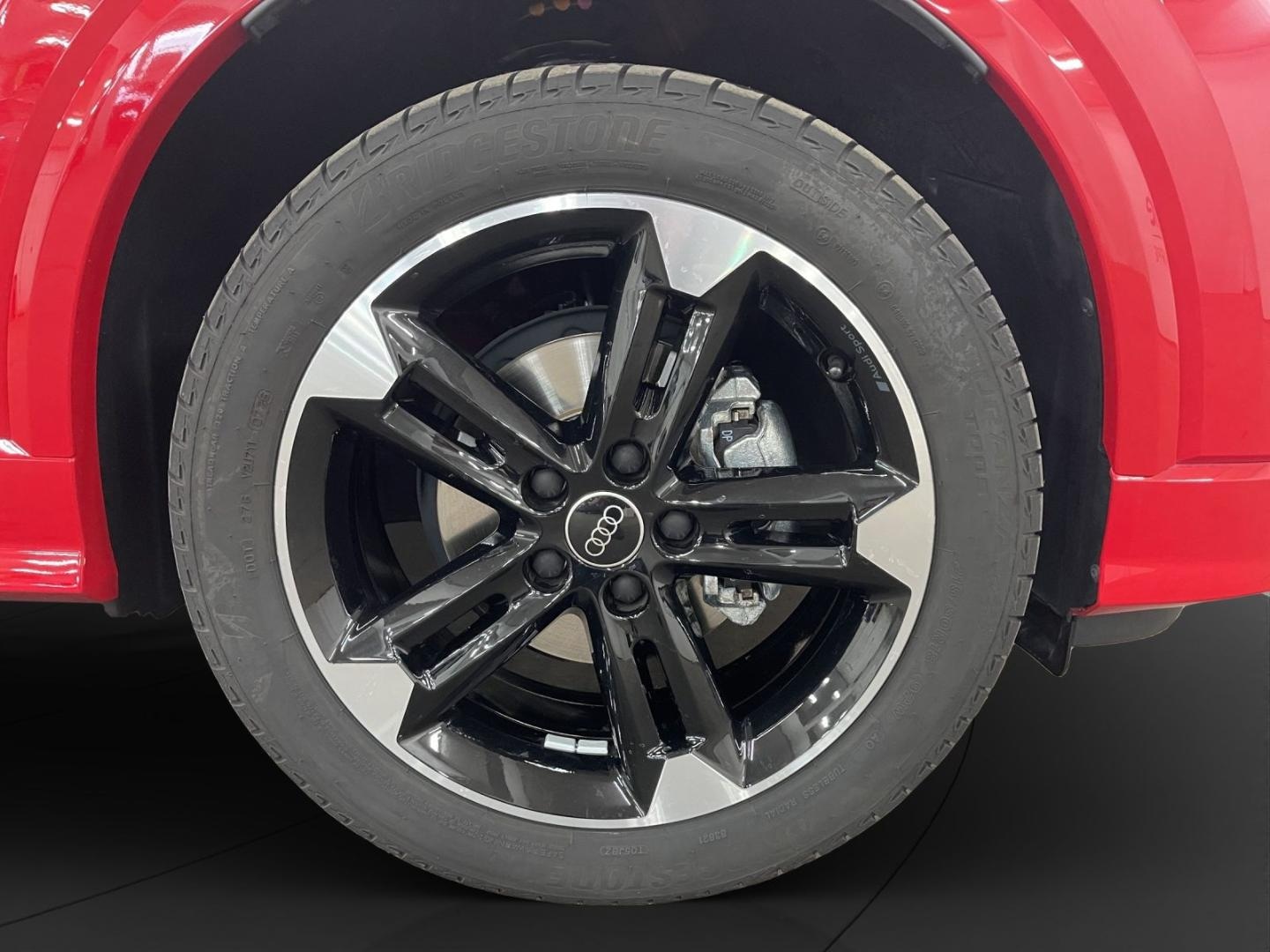 Bild über Audi Q2 S line 30 TFSI Schaltgetriebe - für weitere Informationen kontaktieren Sie den Audi Partner