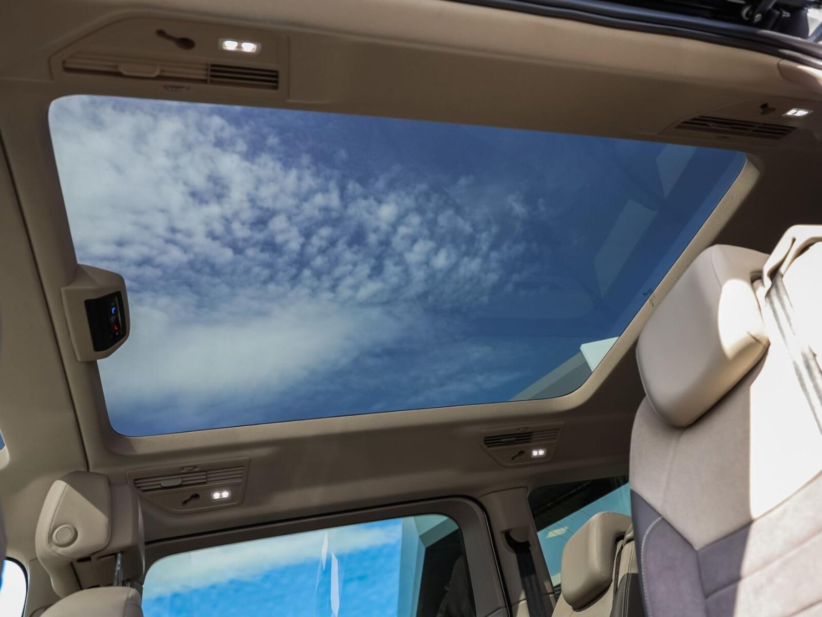 Volkswagen Multivan Langversion – Bild 21