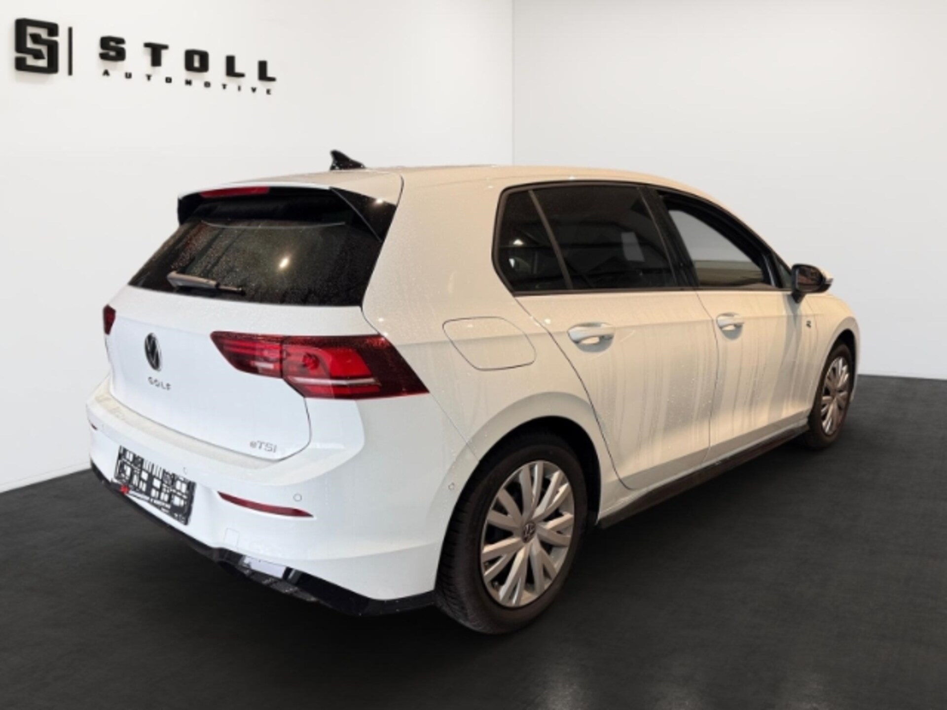 Volkswagen Golf R-Line