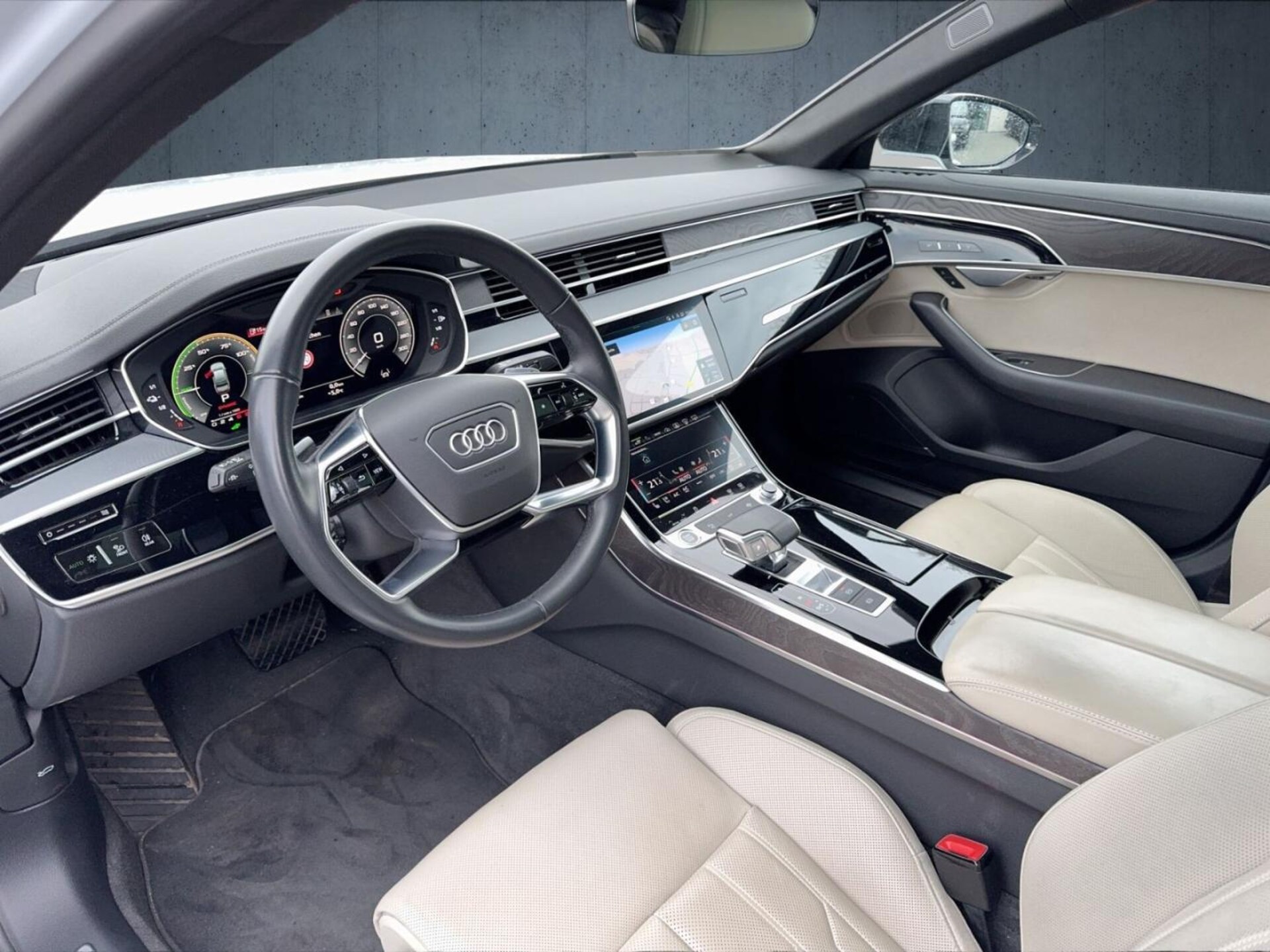Audi A8 TFSI e