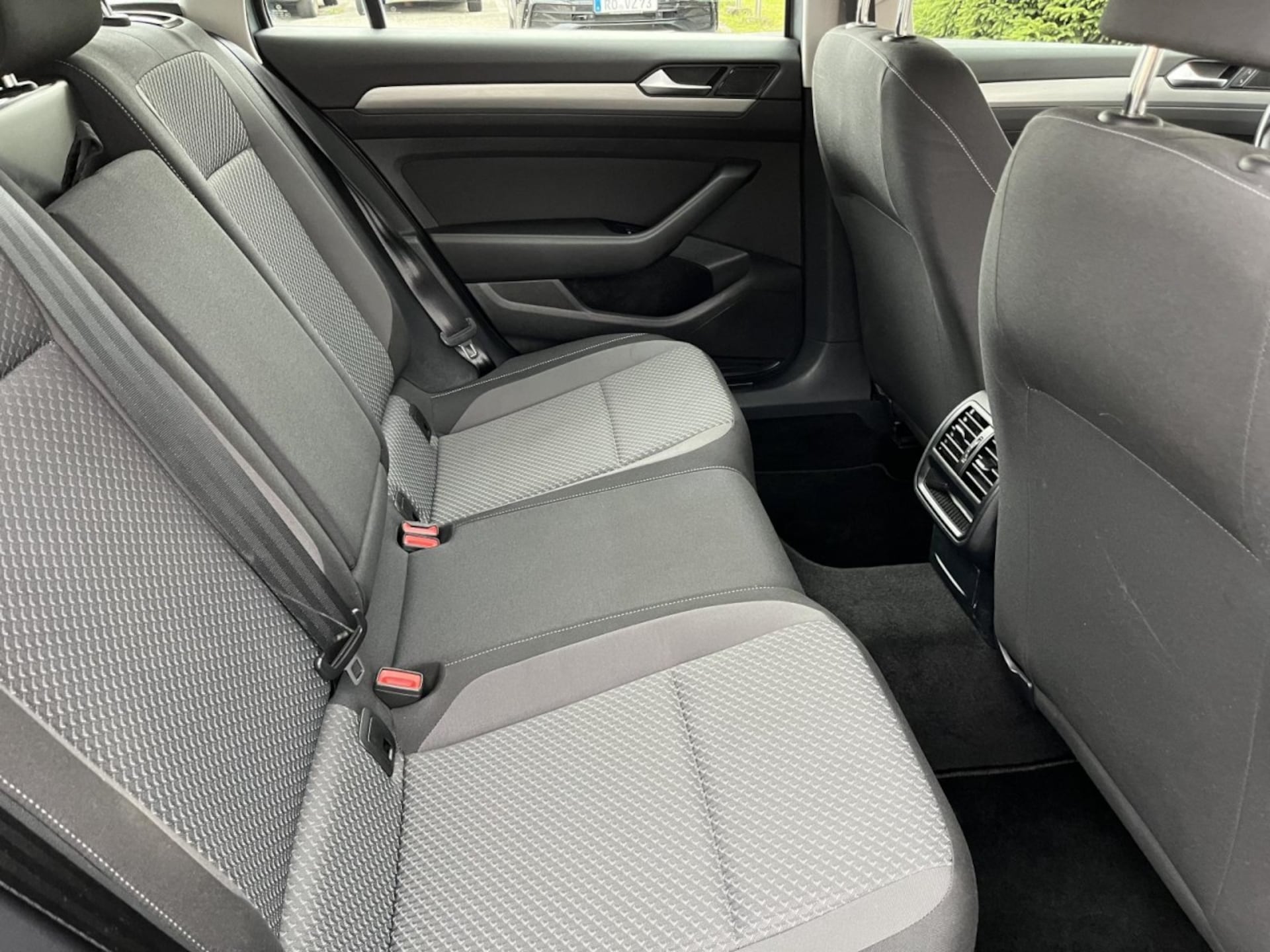 Volkswagen Passat Variant Basis-Modell