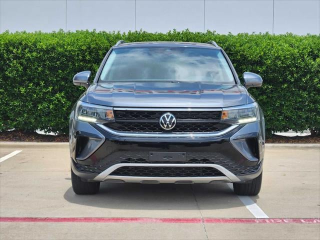Used 2022 Volkswagen Taos SE with VIN 3VVLX7B21NM005651 for sale in Mckinney, TX