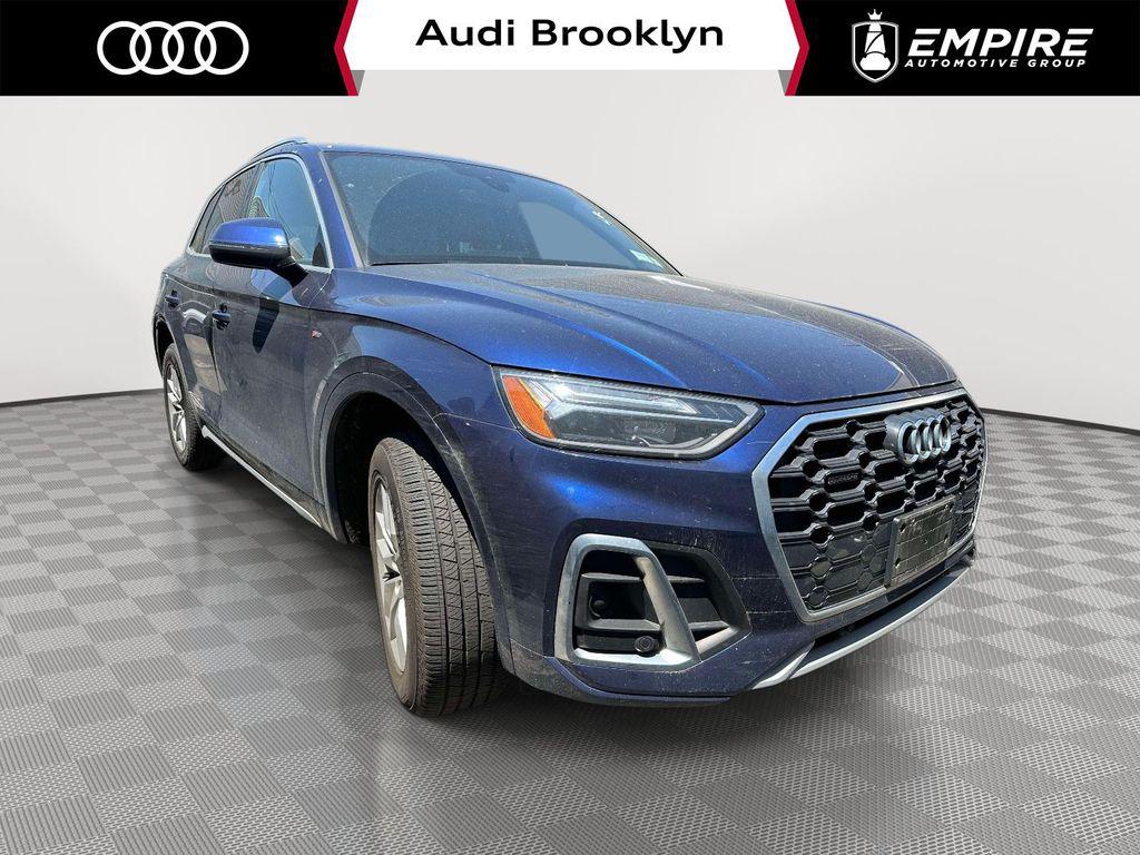 2024 Audi Q5 45 Premium's photo