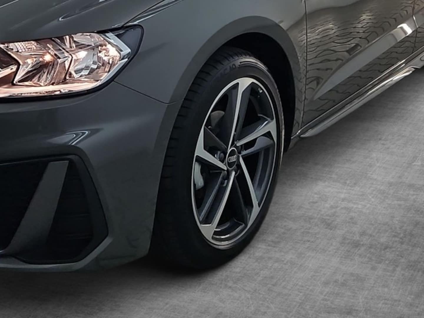 Bild über Audi A1 Sportback S line 25 TFSI S tronic - für weitere Informationen kontaktieren Sie den Audi Partner