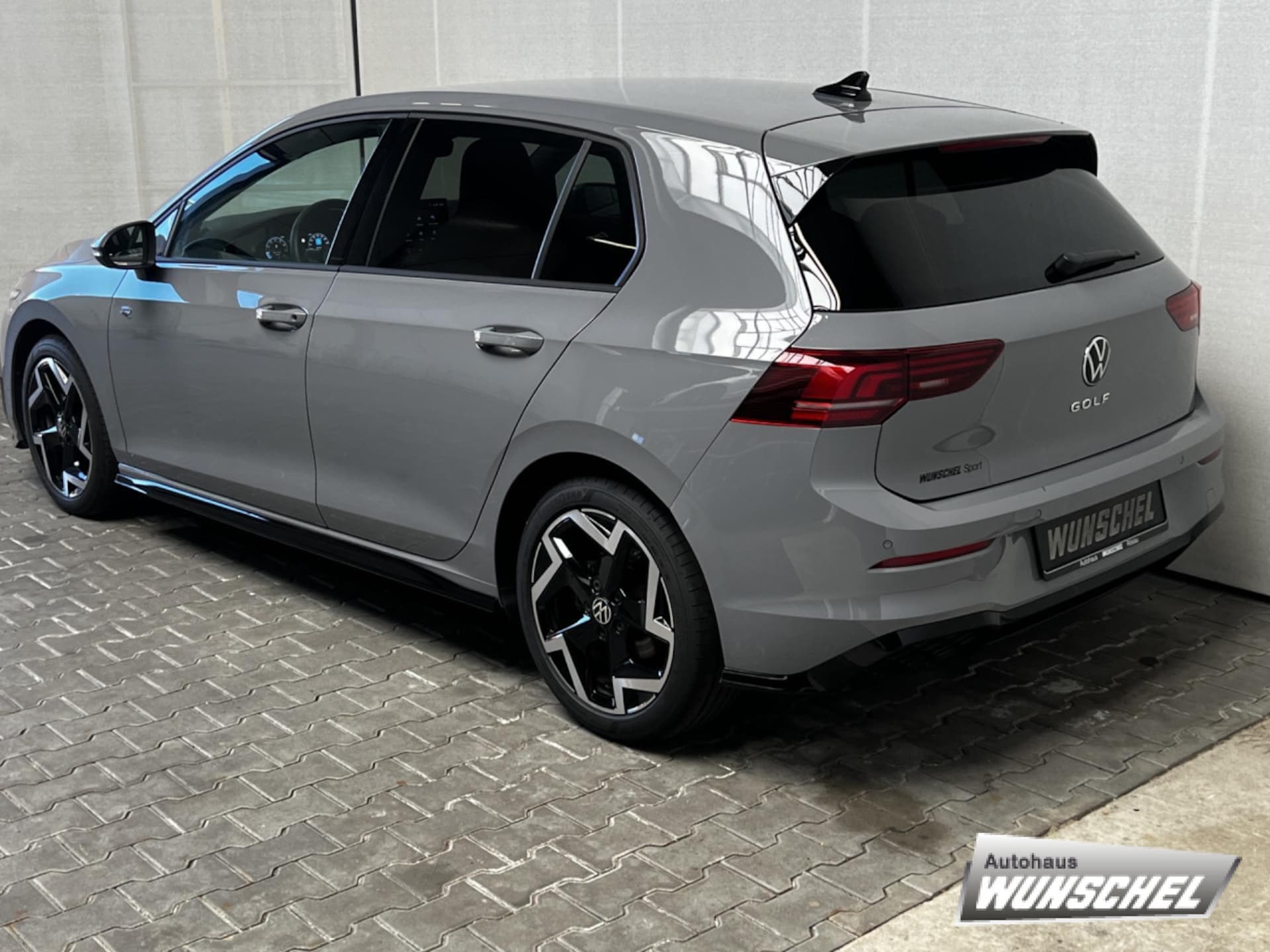 Volkswagen Golf R-Line