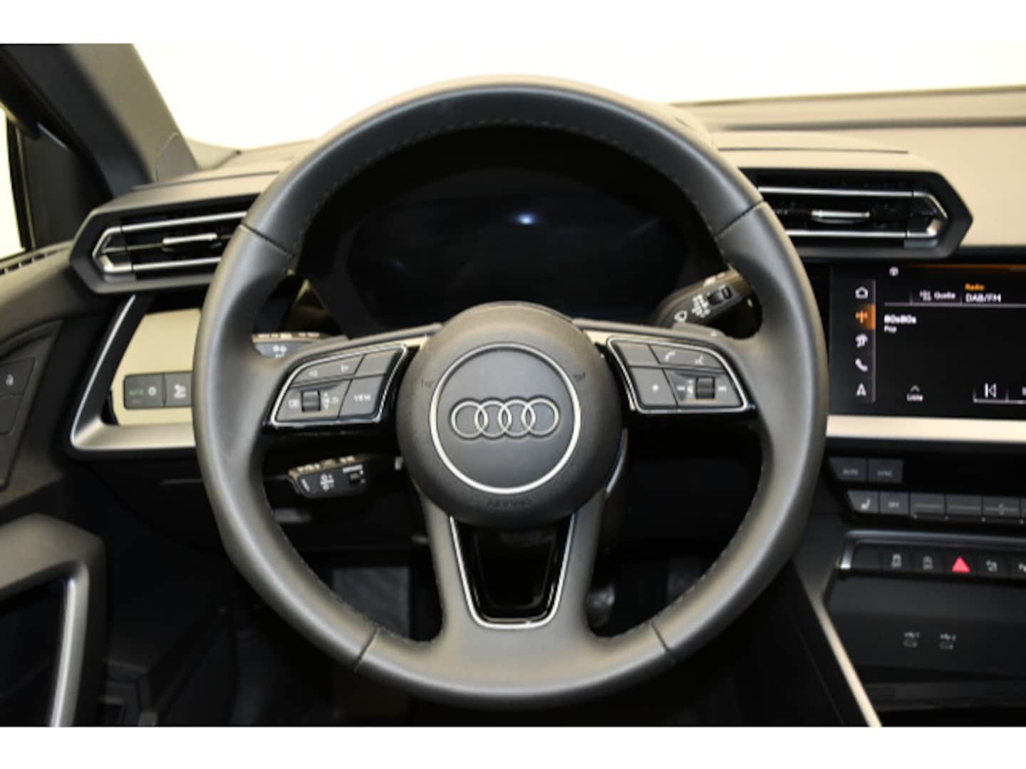 Bild über Audi A3 Limousine advanced 35 TDI S tronic - für weitere Informationen kontaktieren Sie den Audi Partner