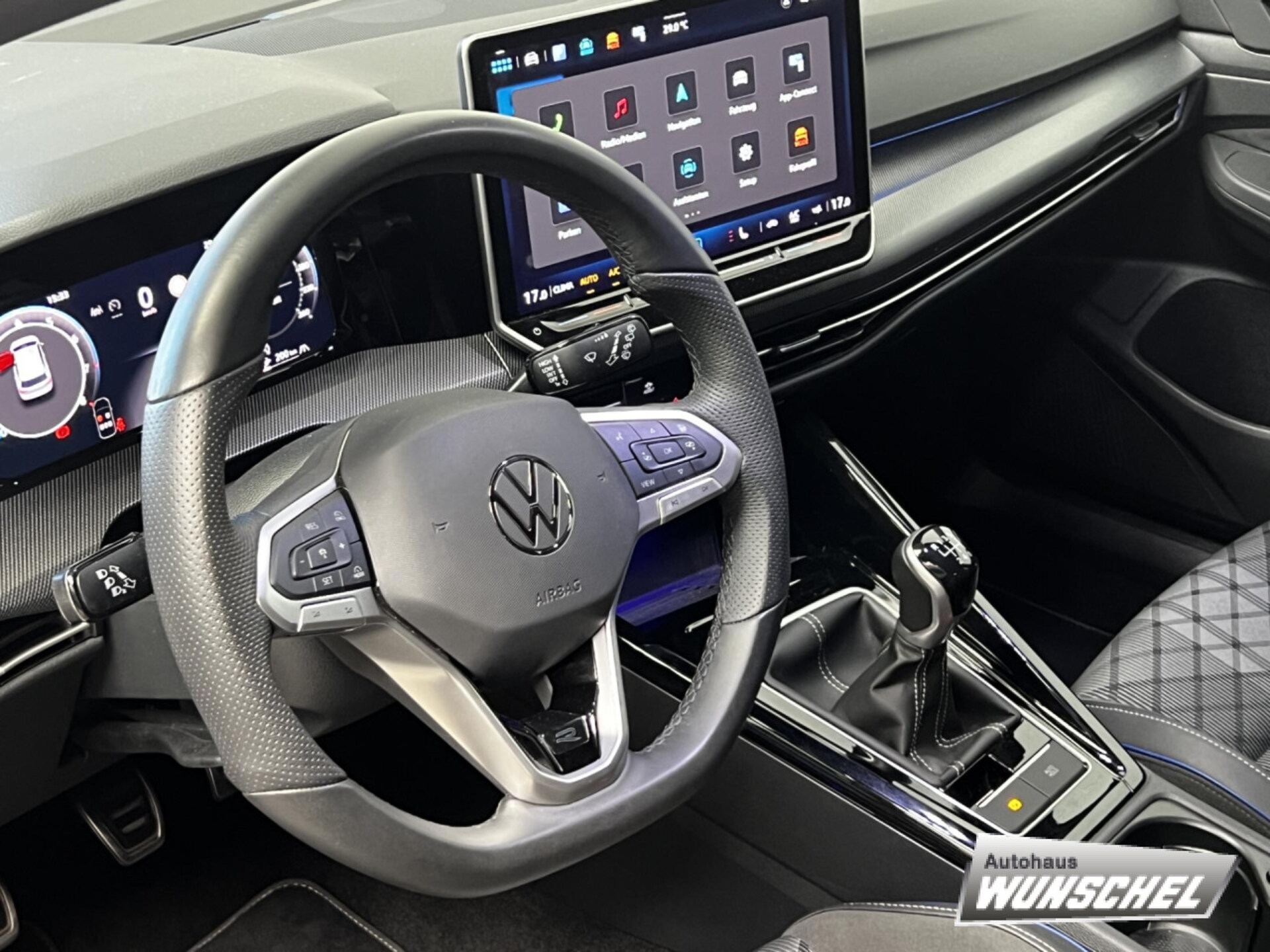 Volkswagen Golf R-Line