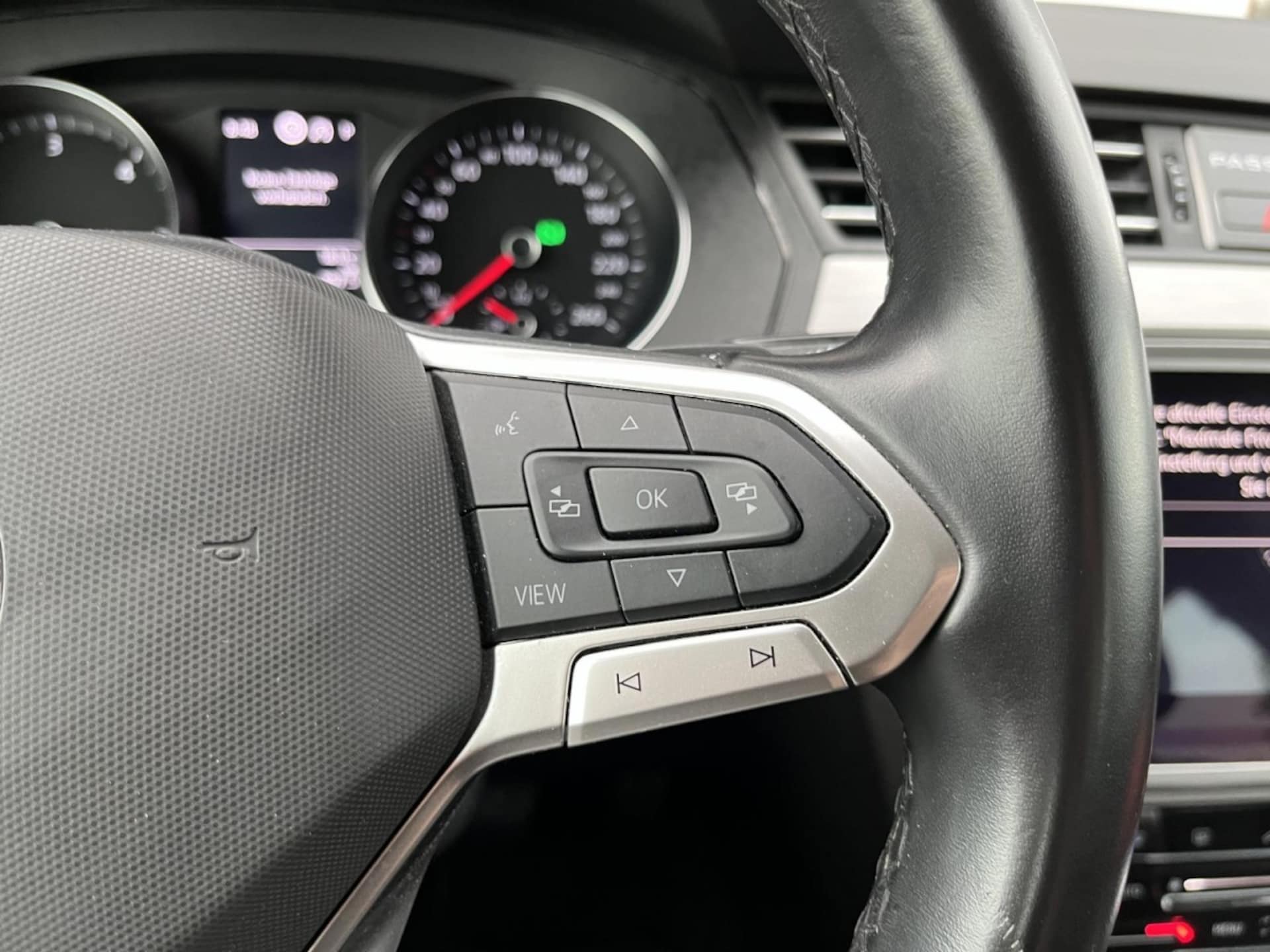 Volkswagen Passat Variant Basis-Modell