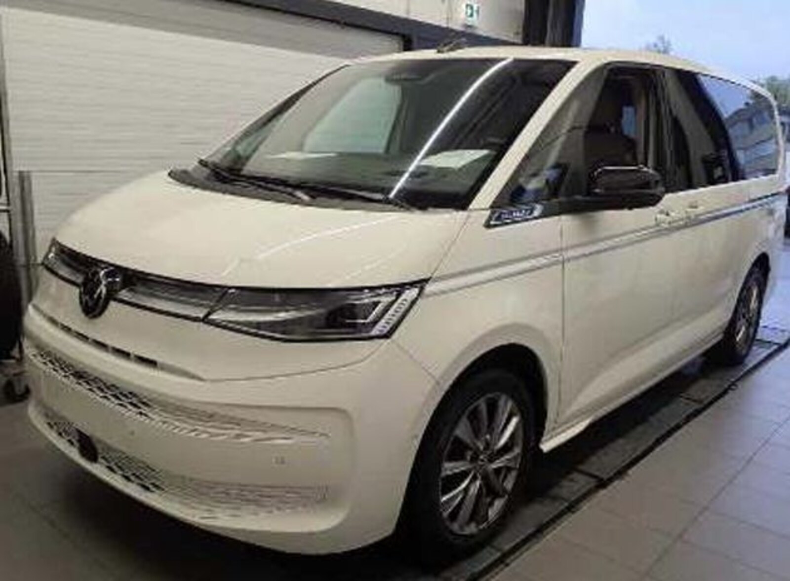 Volkswagen Multivan Langversion – Bild 2
