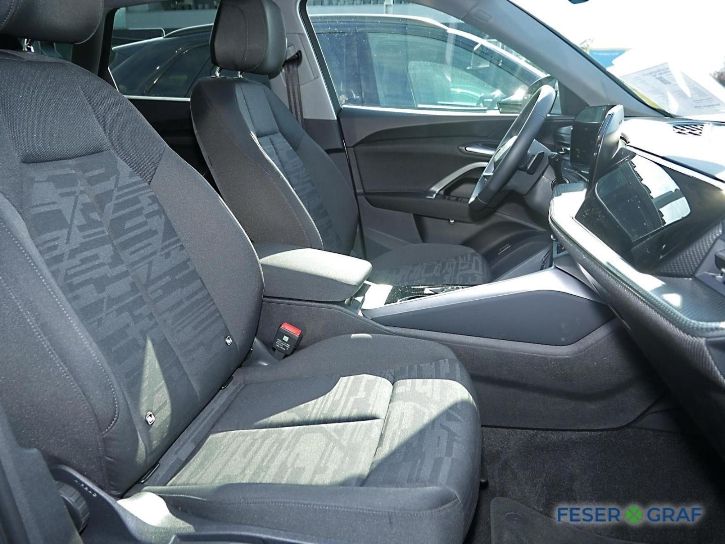 Bild über Audi Q5 SUV TFSI 150 kW S tronic - für weitere Informationen kontaktieren Sie den Audi Partner