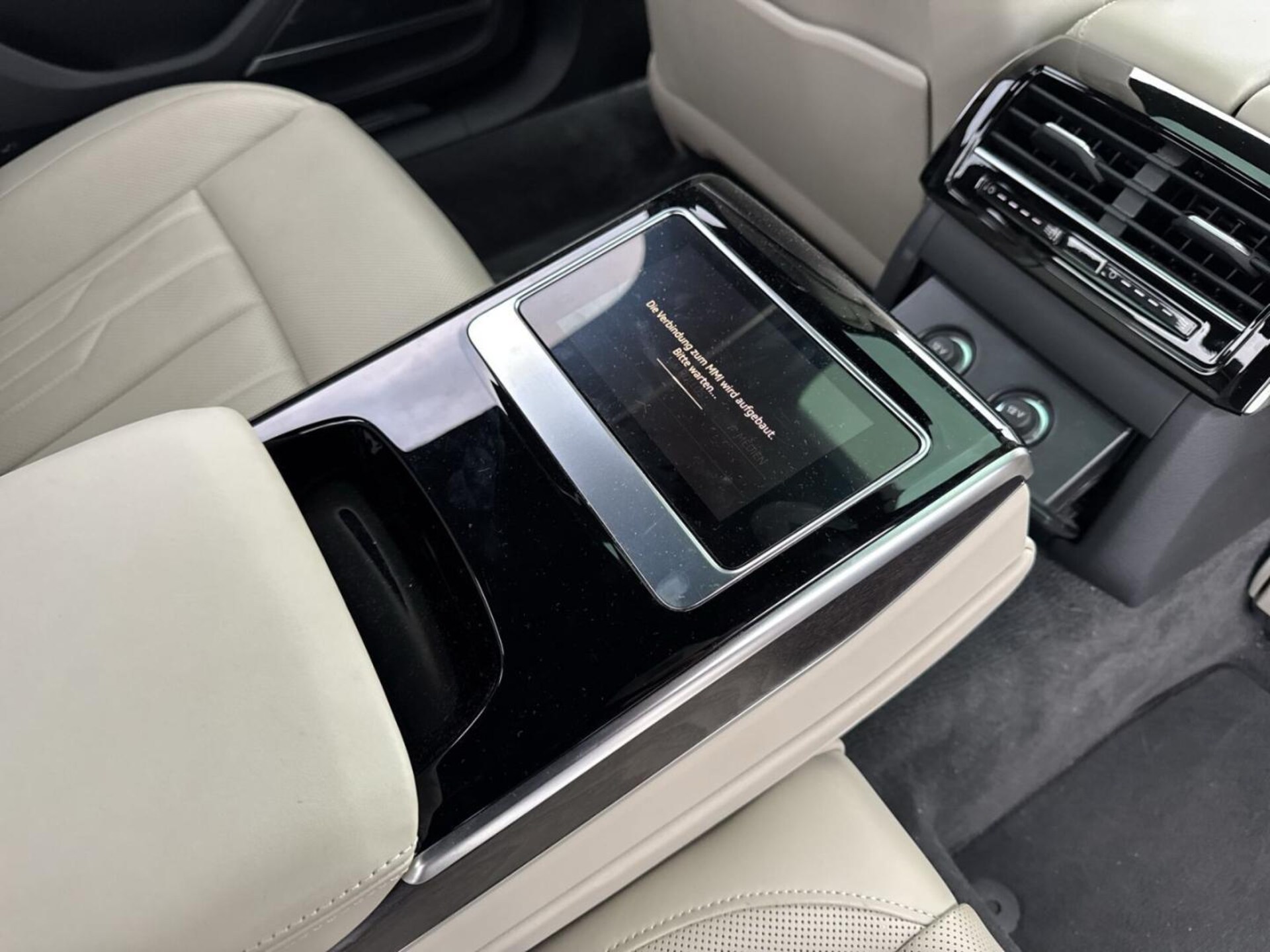 Audi A8 TFSI e