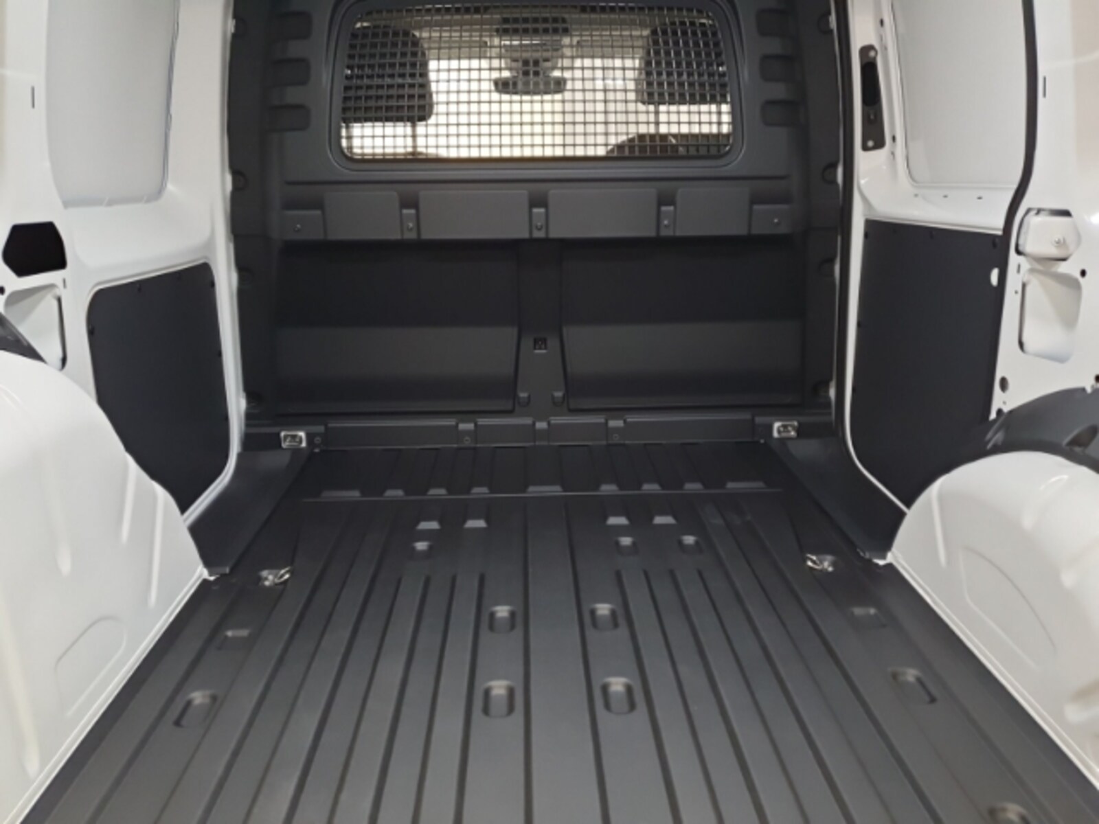 Volkswagen Caddy Cargo – Bild 9