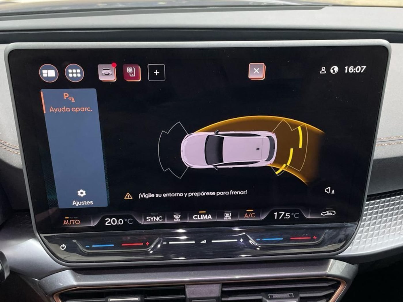 CUPRA Leon León 1.5 eTSI DSG 110 kW (150 CV) — photo 21