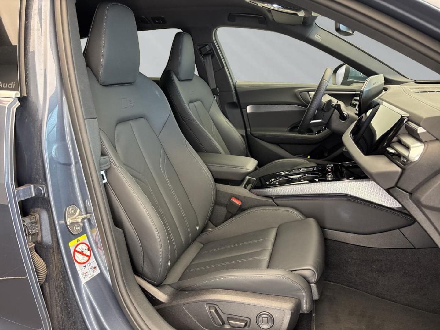 Bild über Audi A5 Avant TFSI S tronic - für weitere Informationen kontaktieren Sie den Audi Partner