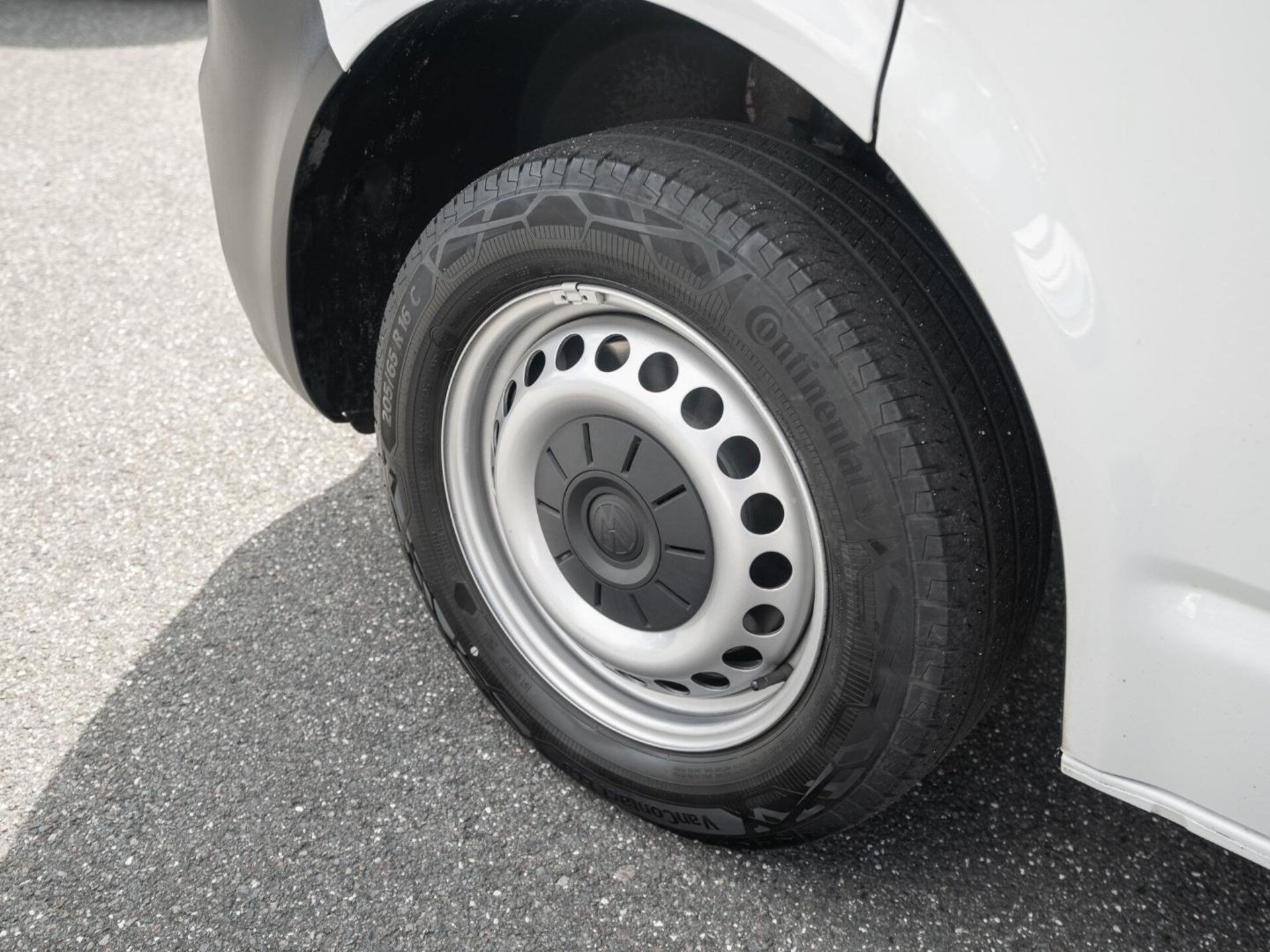 Volkswagen T6.1 Transporter Kasten langer Radstand