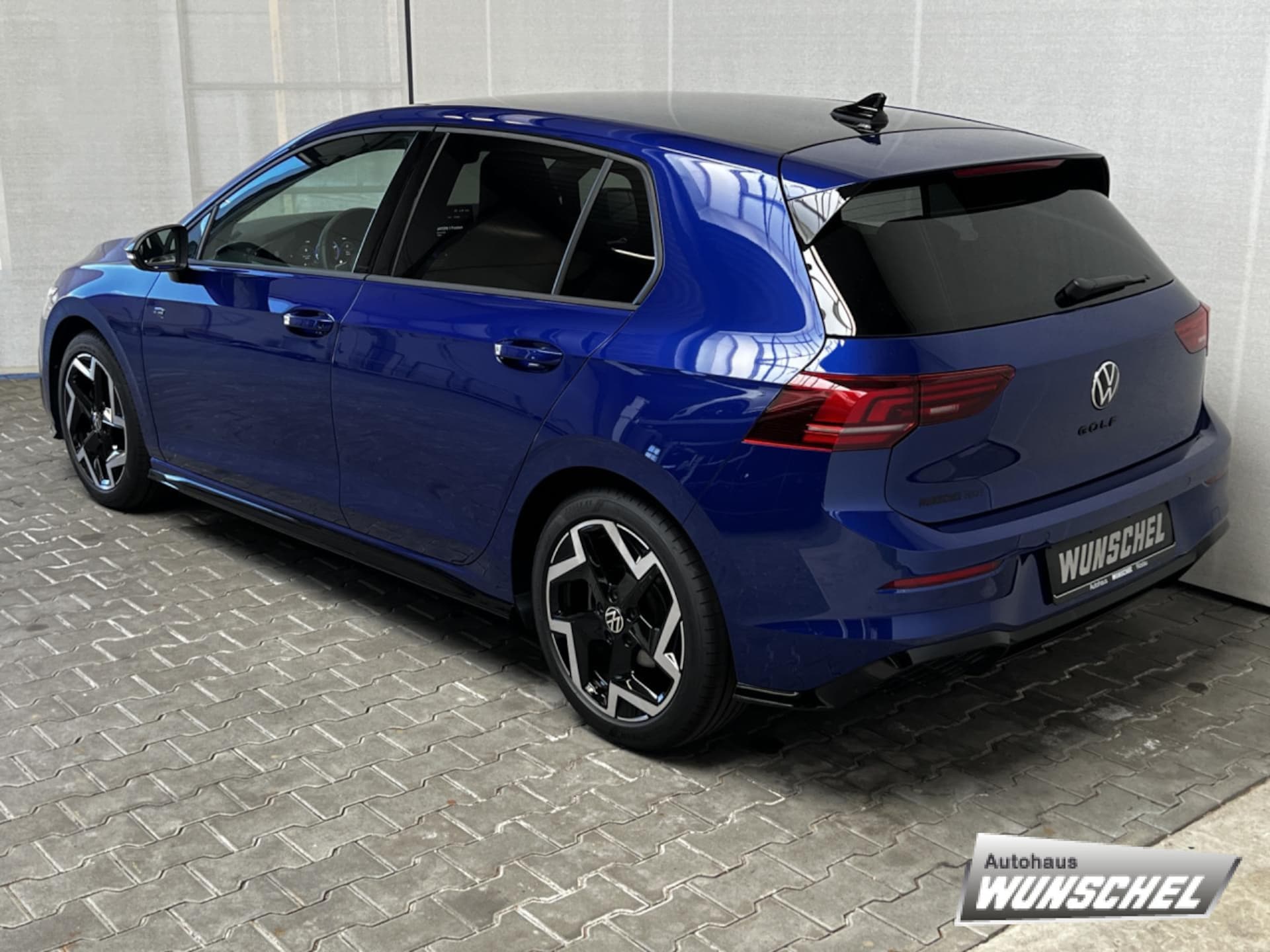 Volkswagen Golf R-Line