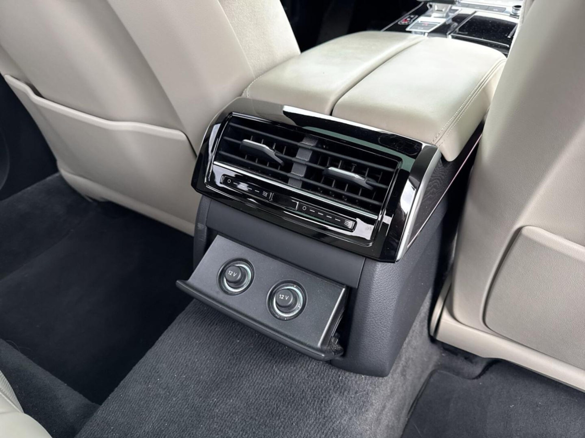 Audi A8 TFSI e