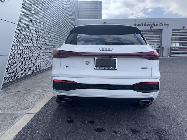 2025 Audi Q5 Premium - Photo 13