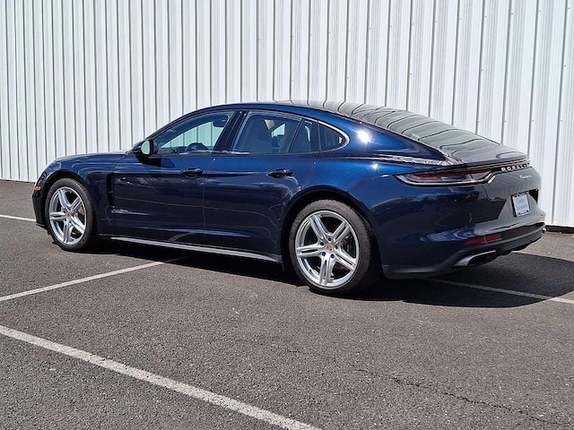 2022 Porsche Panamera