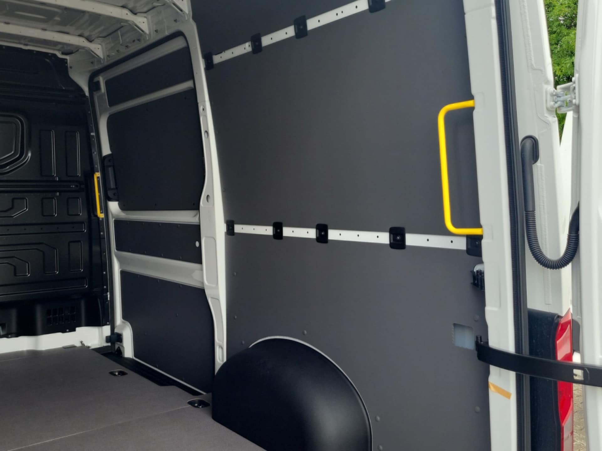 Volkswagen Crafter Kasten mittlerer Radstand