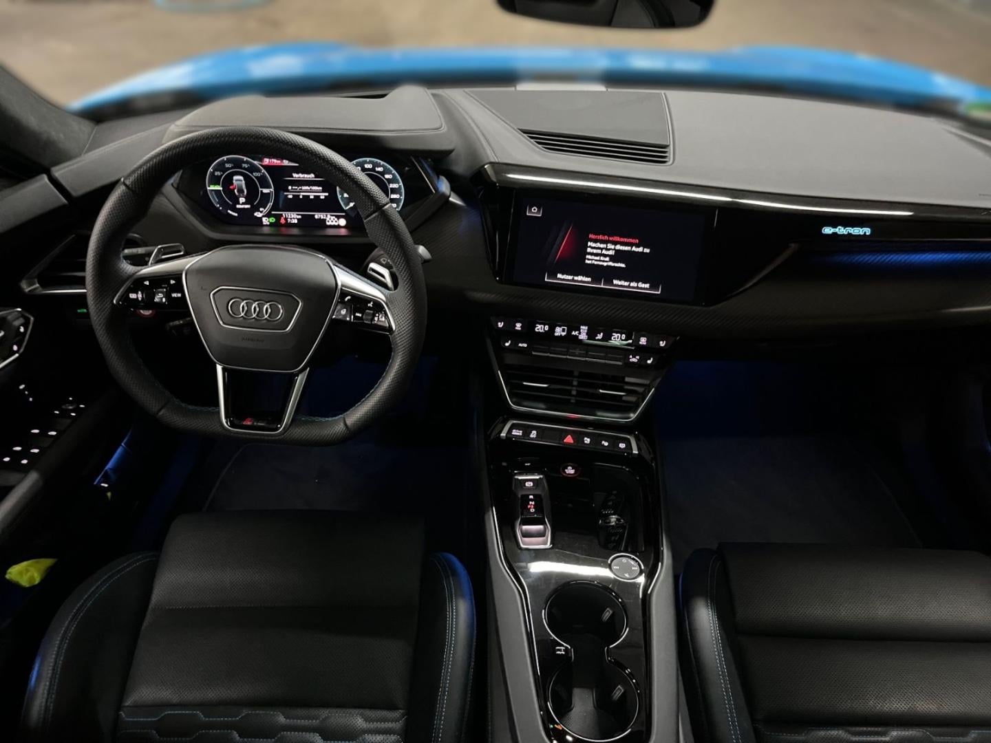 Bild über Audi RS e-tron GT e-tron quattro - für weitere Informationen kontaktieren Sie den Audi Partner