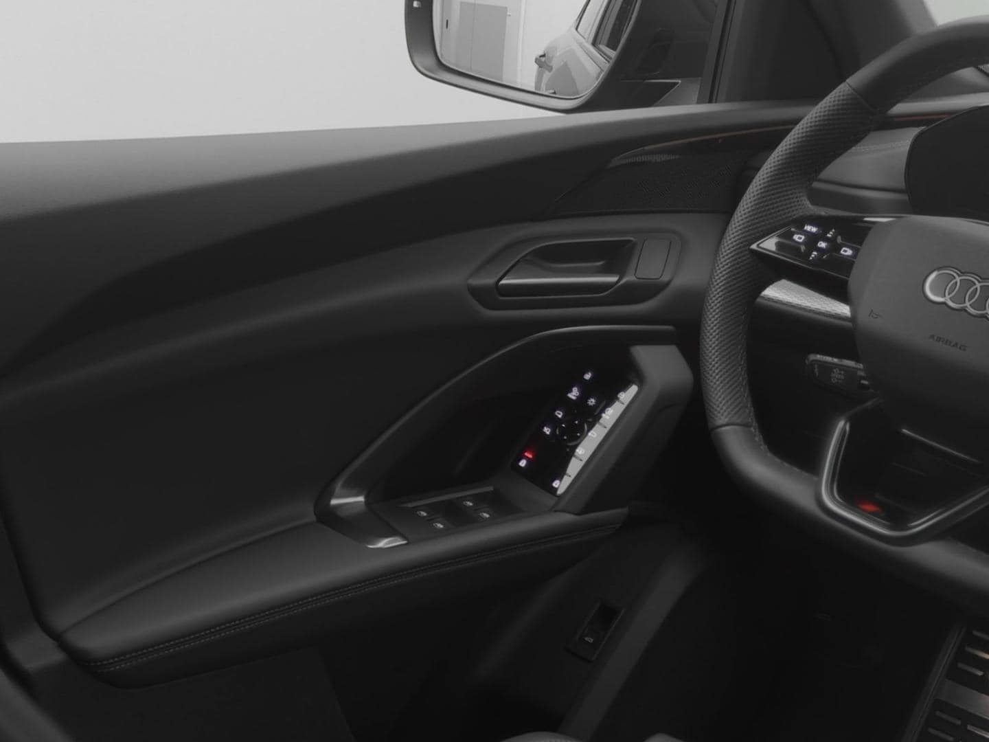 Bild über Audi Q5 Sportback TFSI quattro 150 kW S tronic - für weitere Informationen kontaktieren Sie den Audi Partner