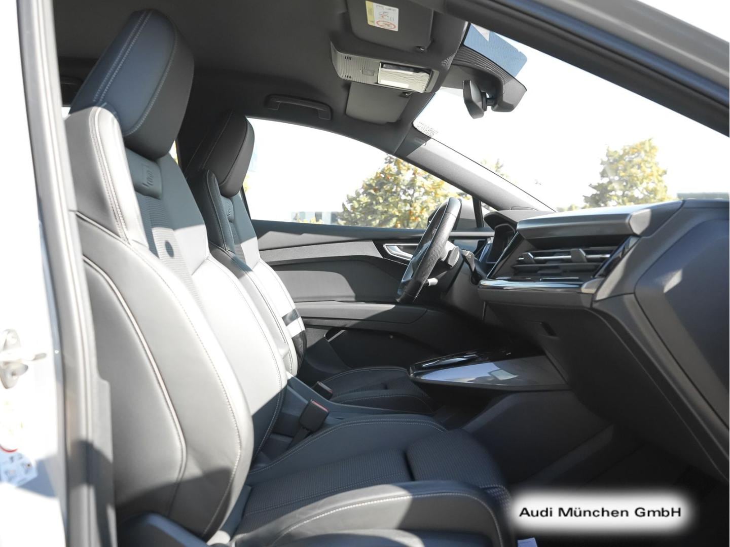 Bild über Audi Q4 e-tron 45 e-tron quattro - für weitere Informationen kontaktieren Sie den Audi Partner