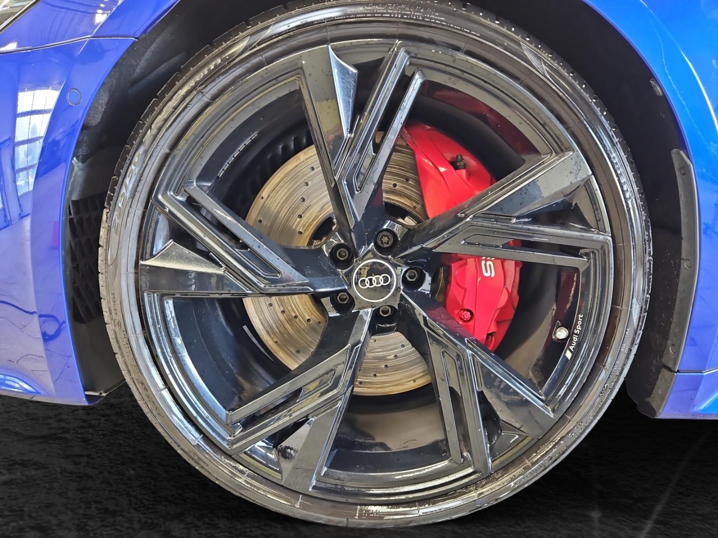 Image about Audi RS 6 Avant performance TFSI quattro tiptronic