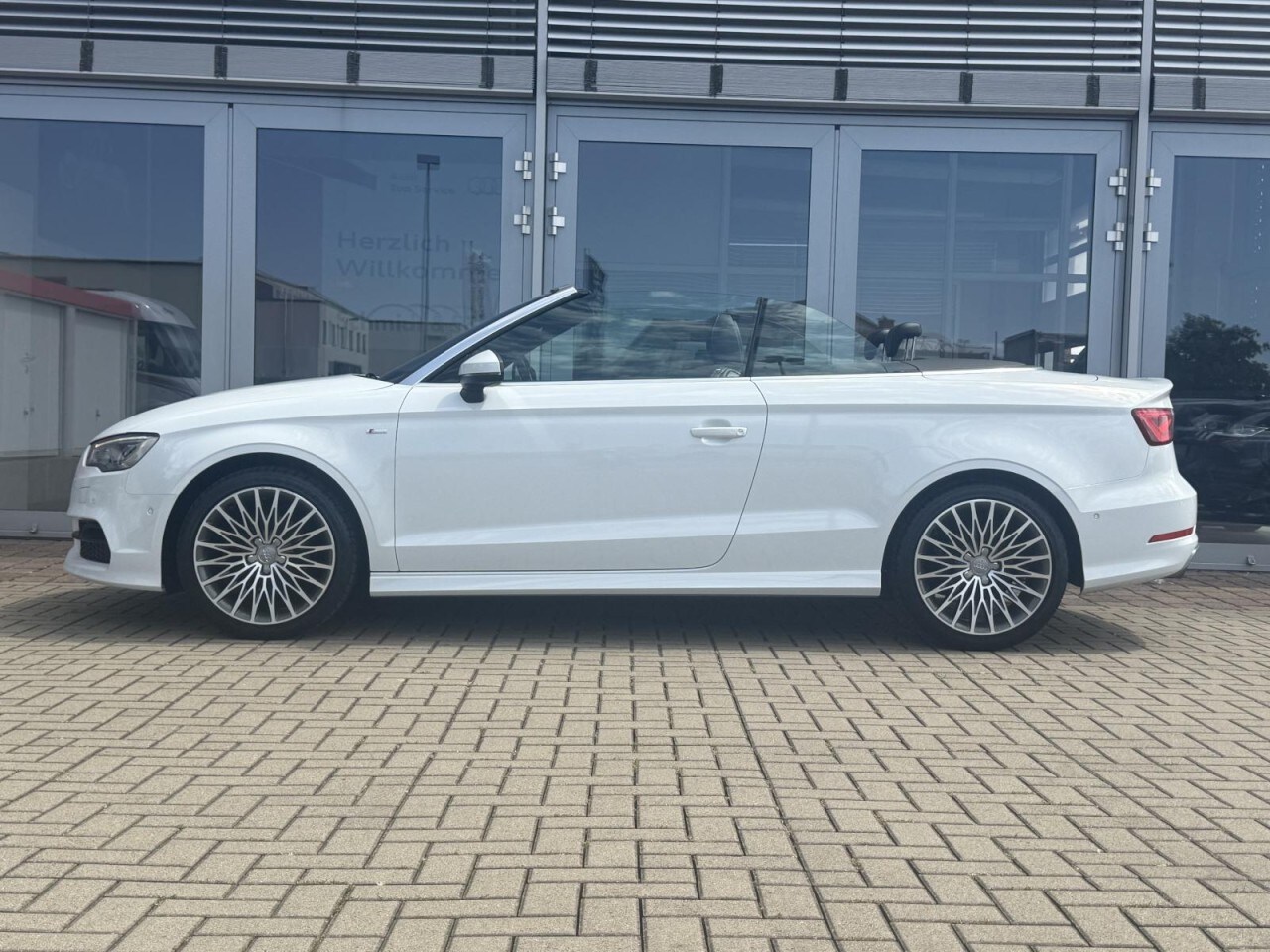 Image about Audi A3 Cabrio S line 1.4 TFSI cylinder on demand ultra S tronic