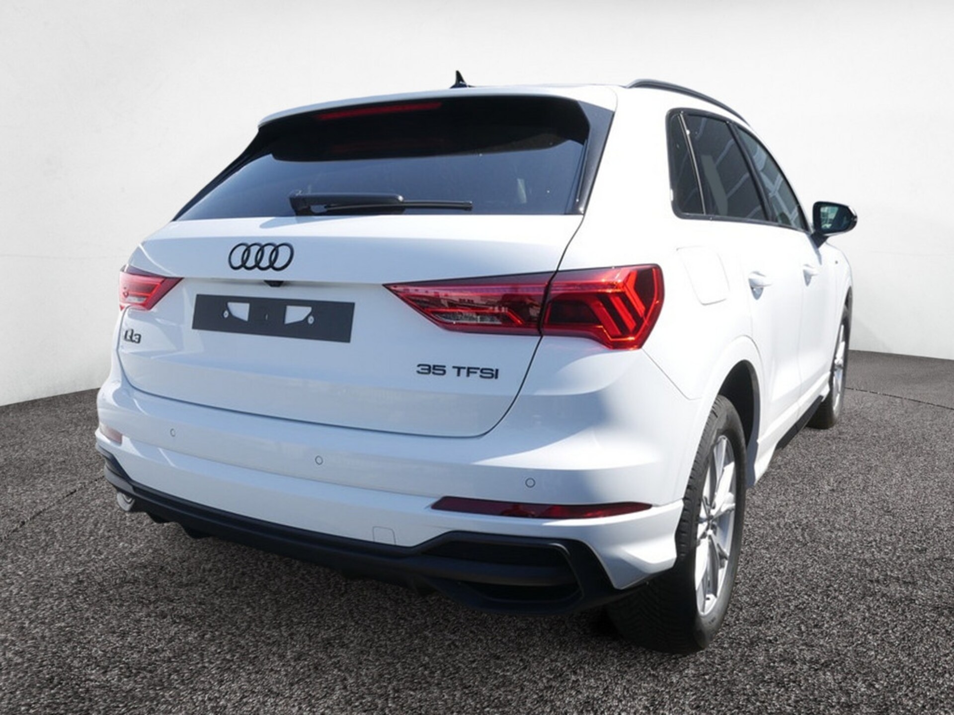 Audi Q3 SUV S line