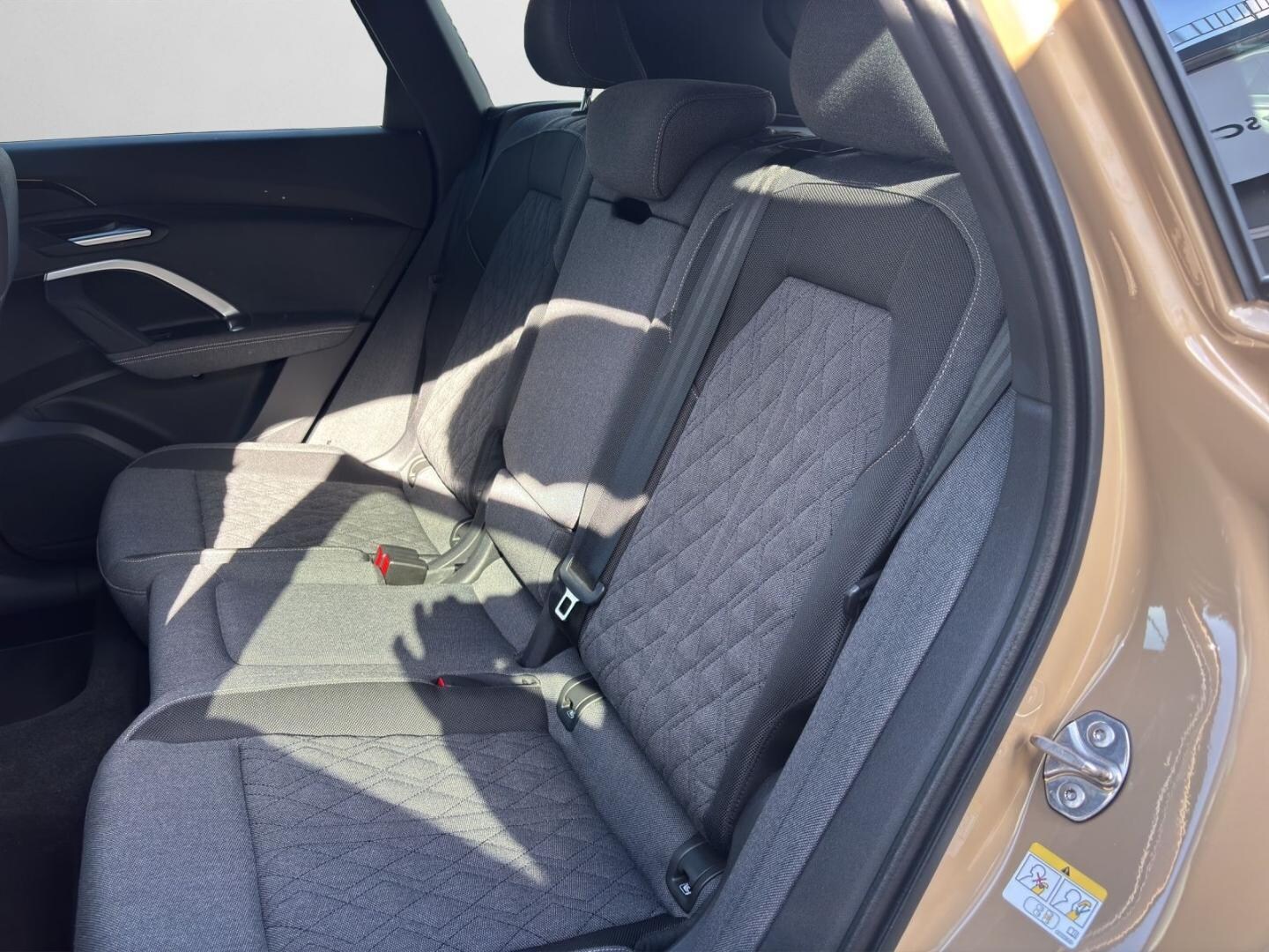 Bild über Audi Q5 SUV TFSI 150 kW S tronic - für weitere Informationen kontaktieren Sie den Audi Partner