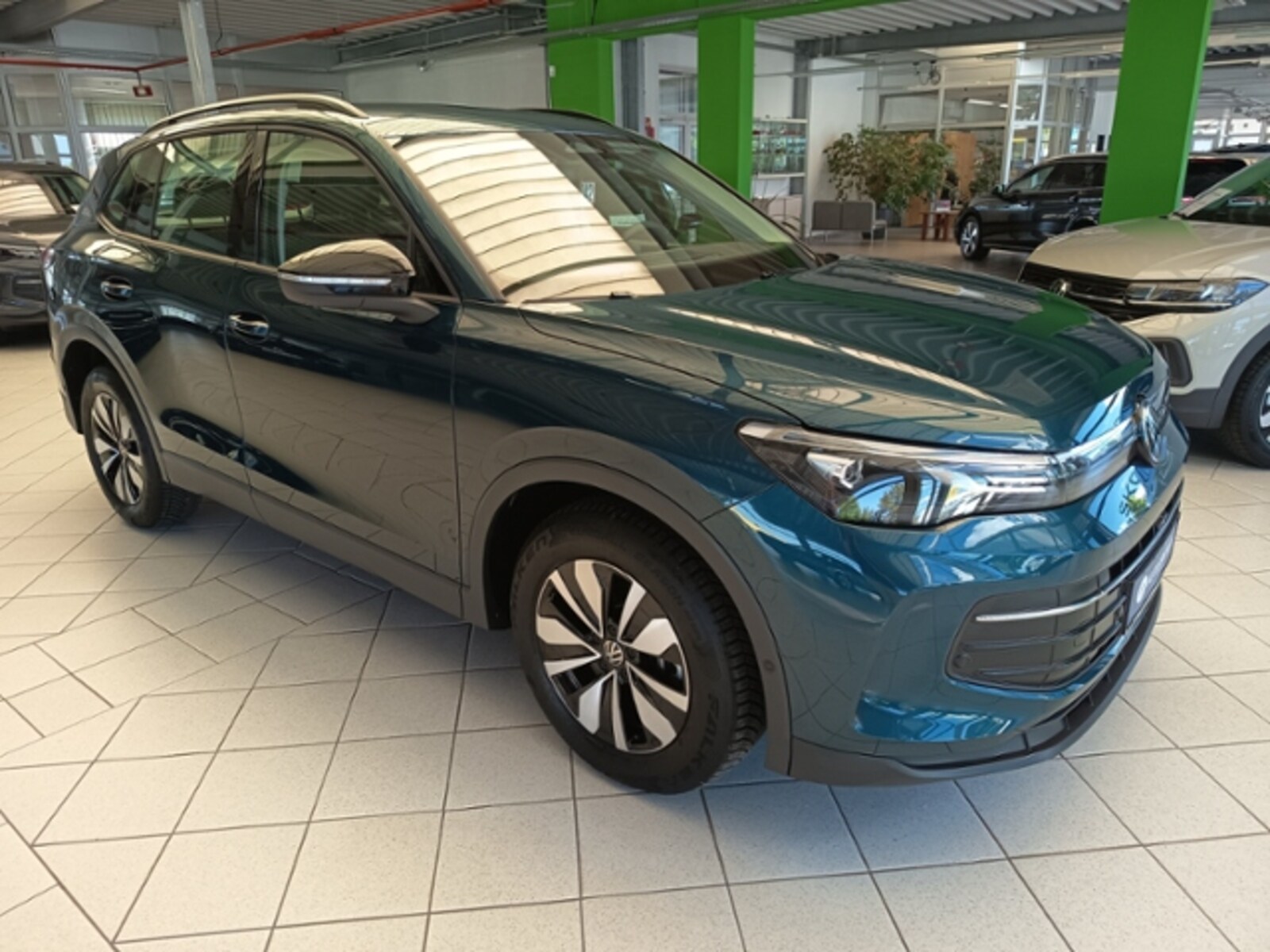 Volkswagen Tiguan – Bild 14