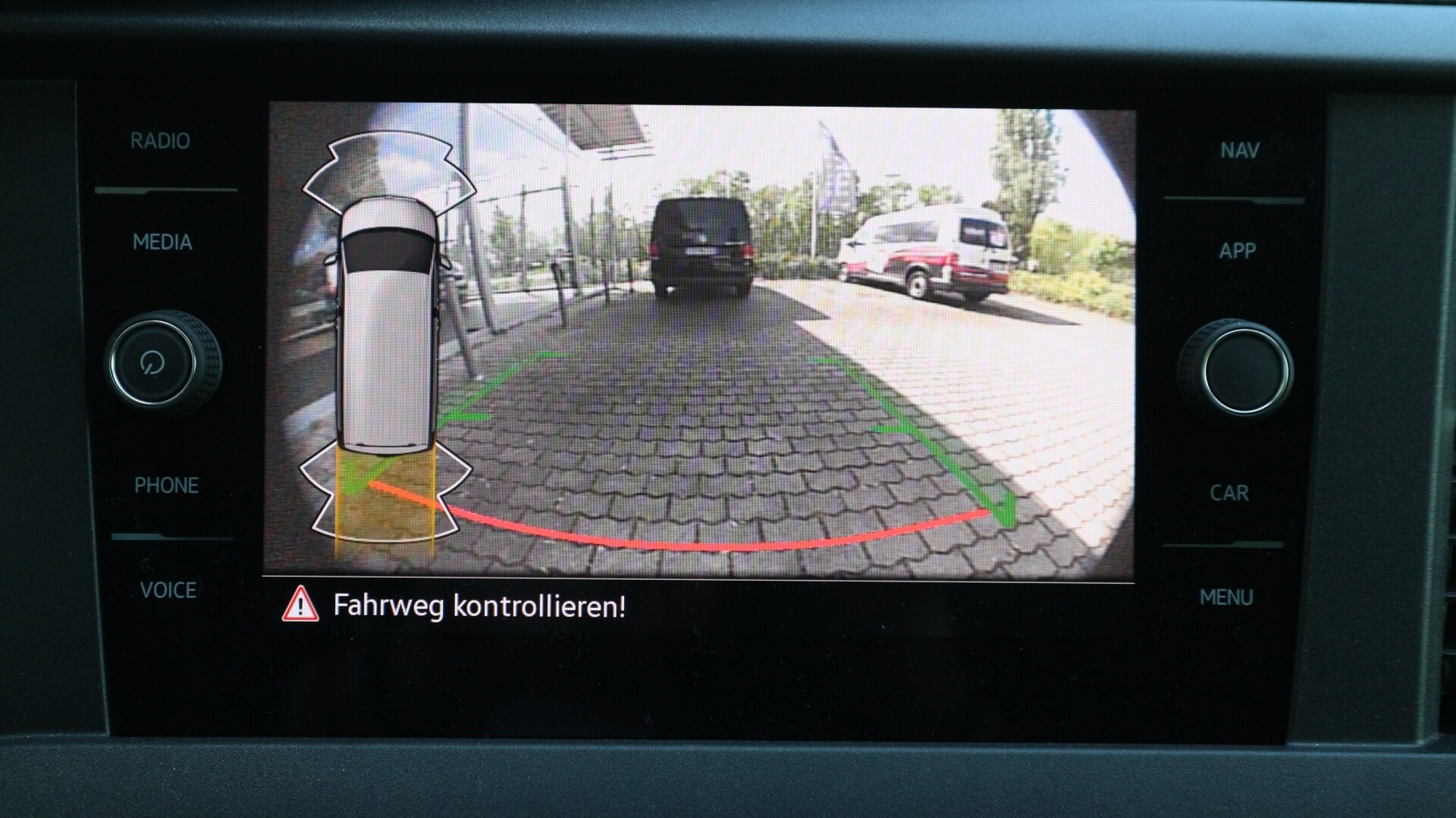 Volkswagen T6.1 Transporter Kombi langer Radstand